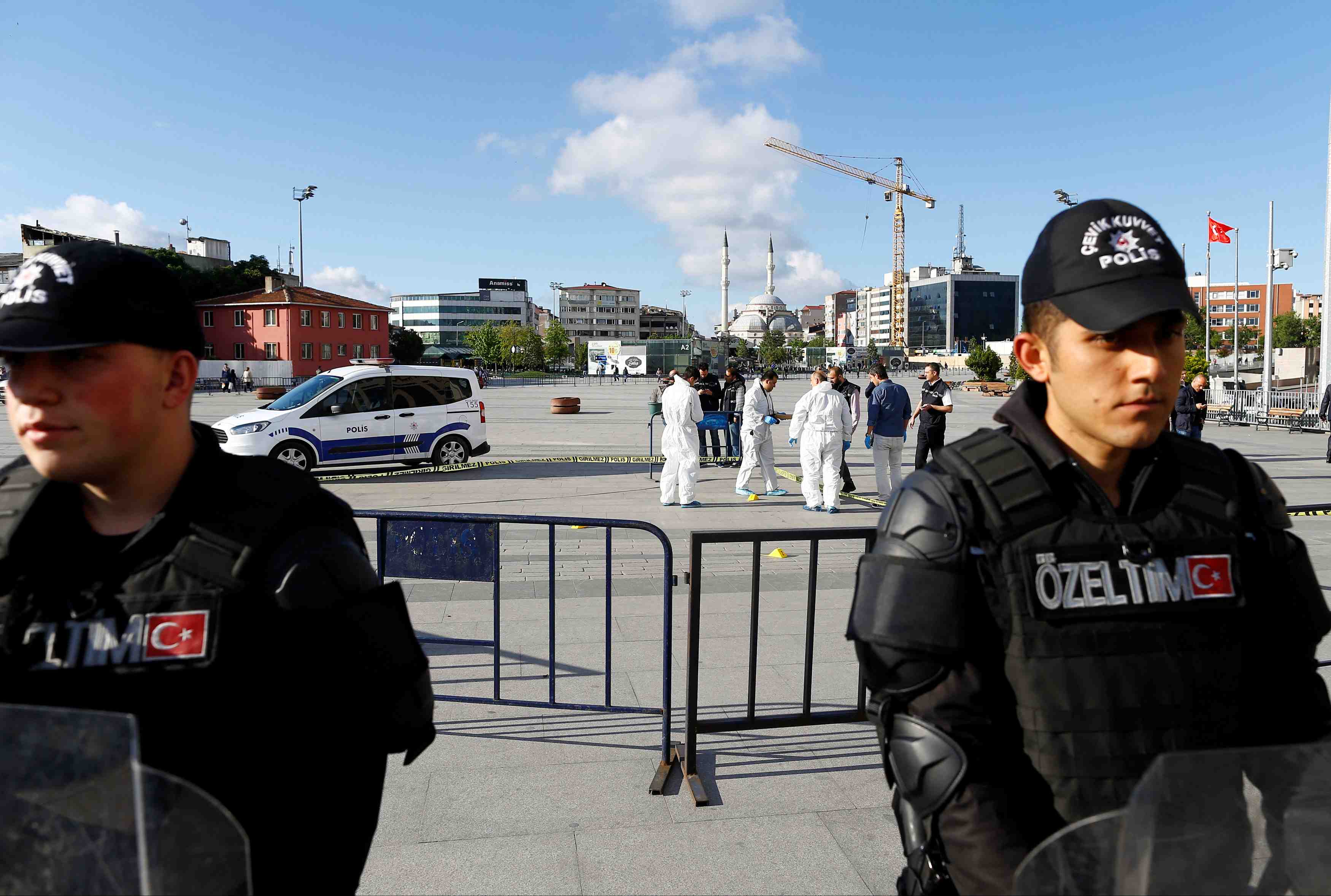 Un journaliste turc vise par des tirs devant le palais de justice d'istanbul