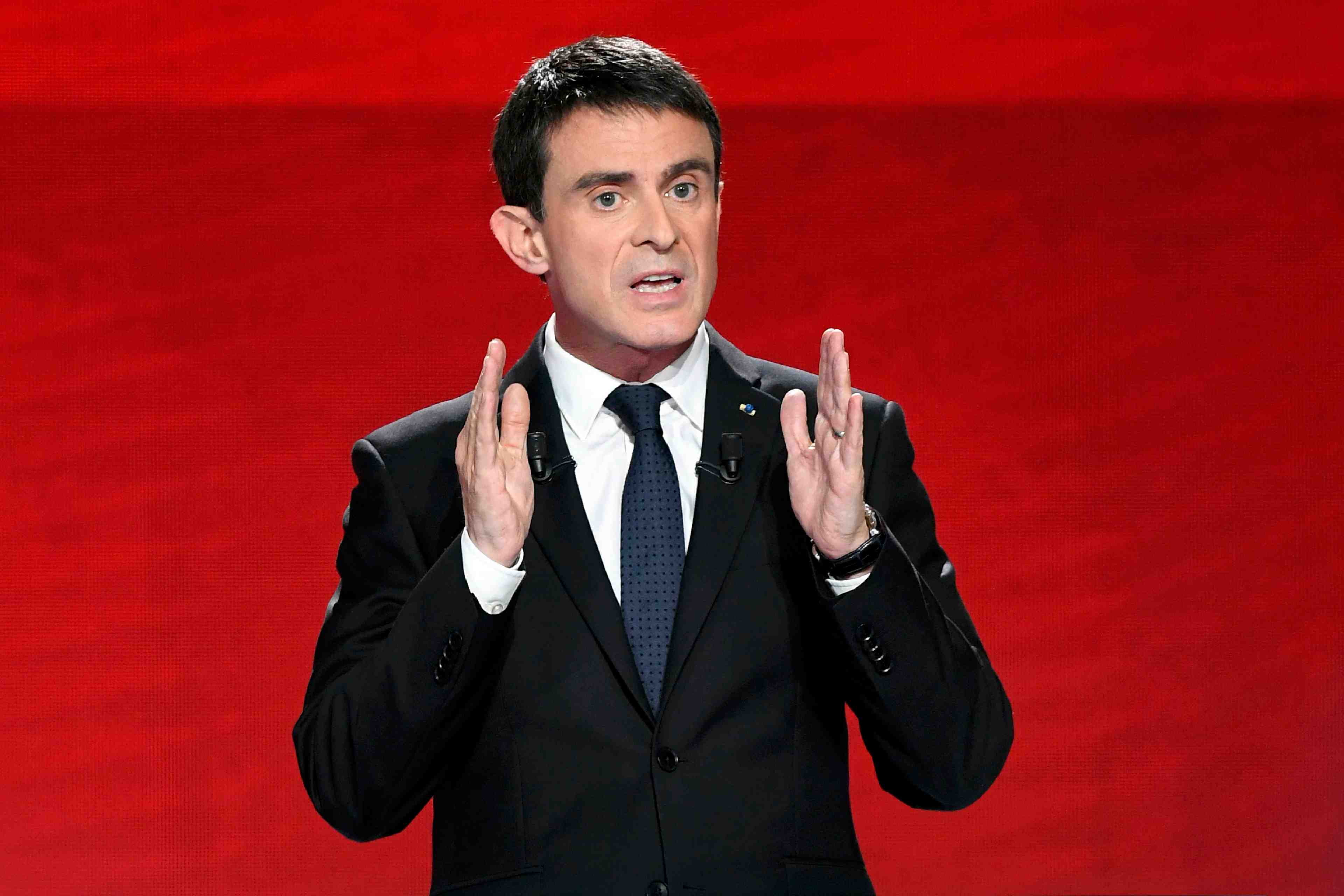Valls devant hamon a la primaire, quasi egalite au 2e tour, selon un sondage