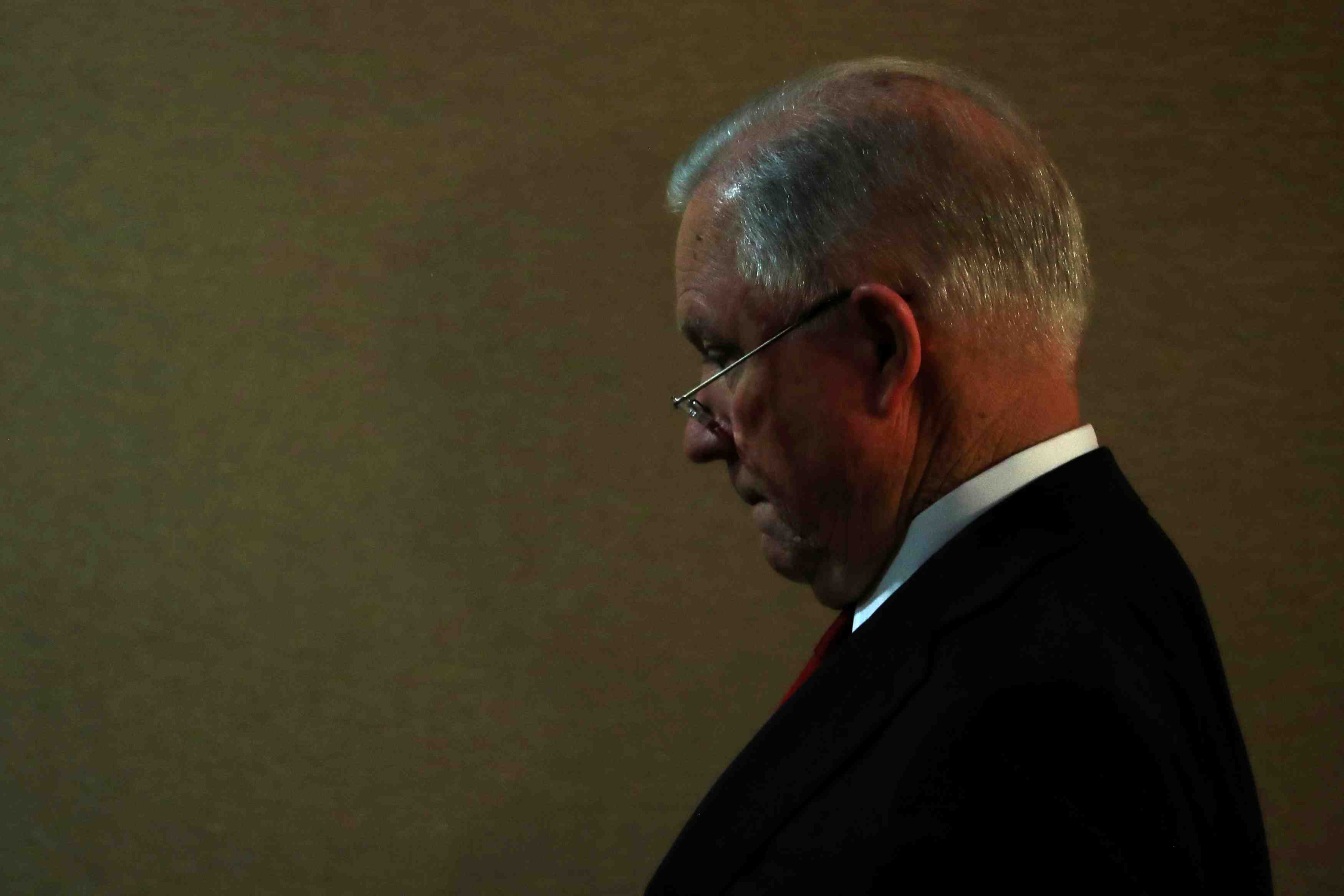 Usa: les democrates veulent des auditions sur le renvoi de sessions