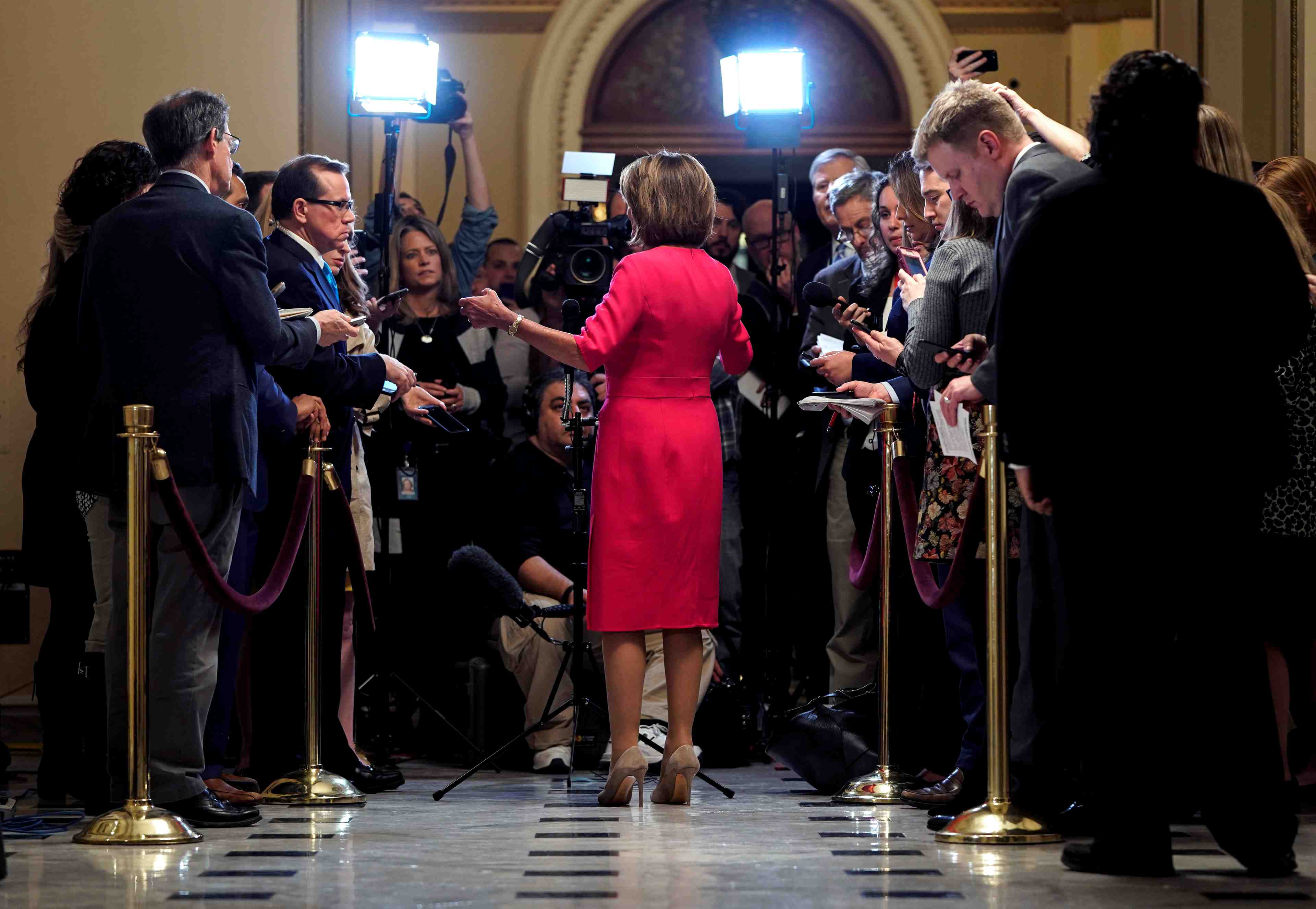 "shutdown": les democrates montent au front face a trump