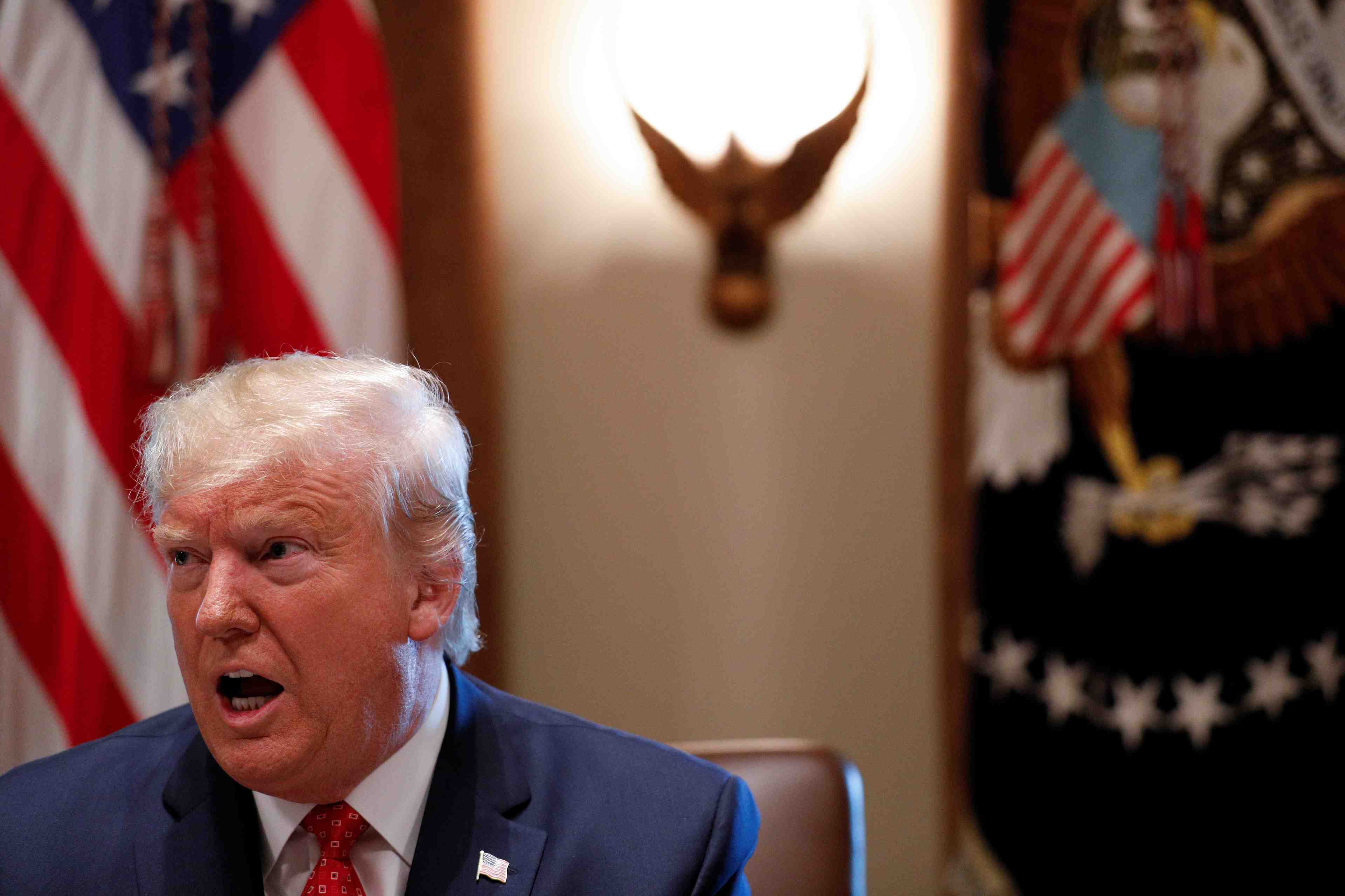 Trump menace d'augmenter encore les taxes a l'importation des produits chinois