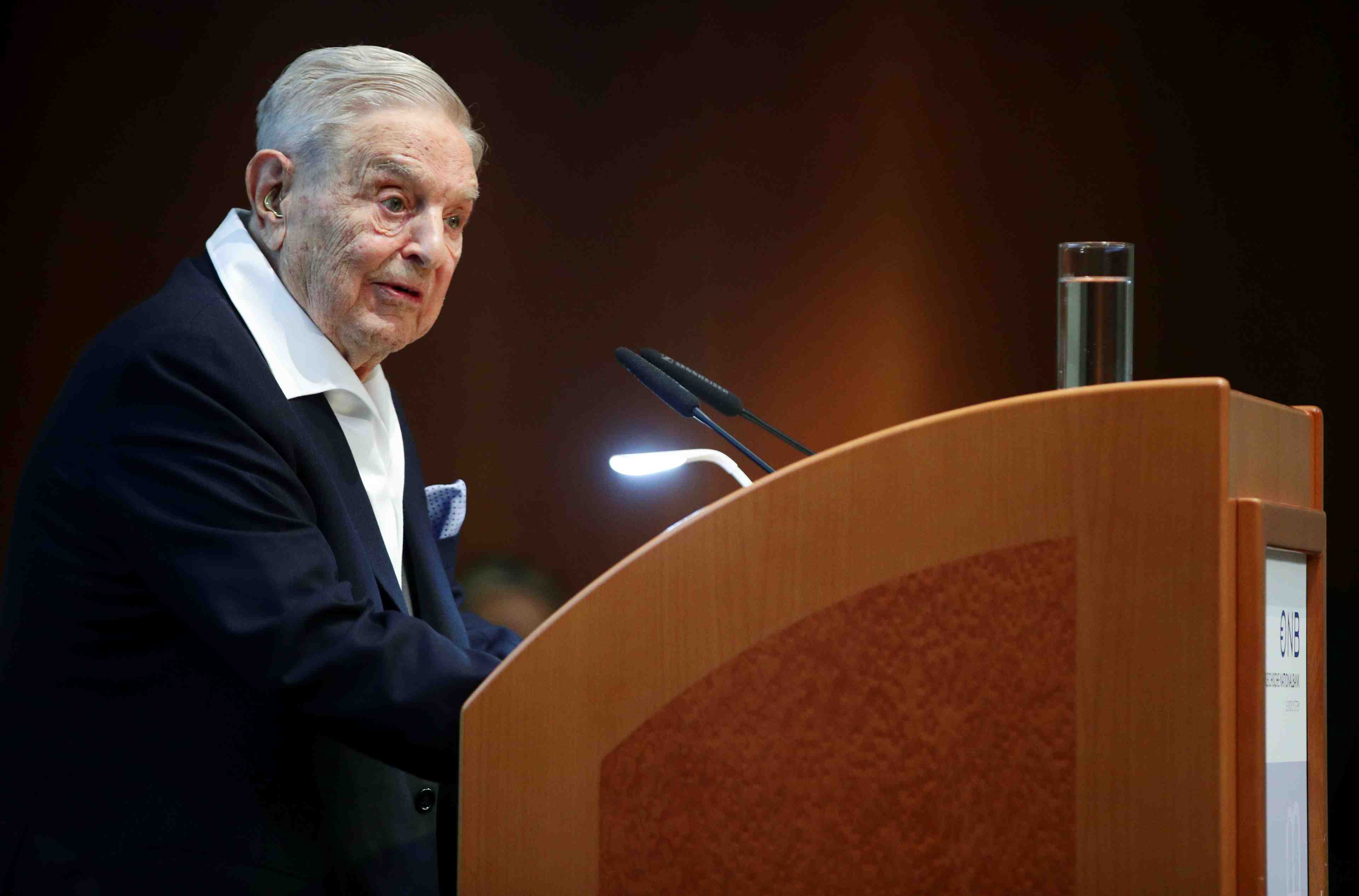Pour george soros, le coronavirus menace la survie de l'ue