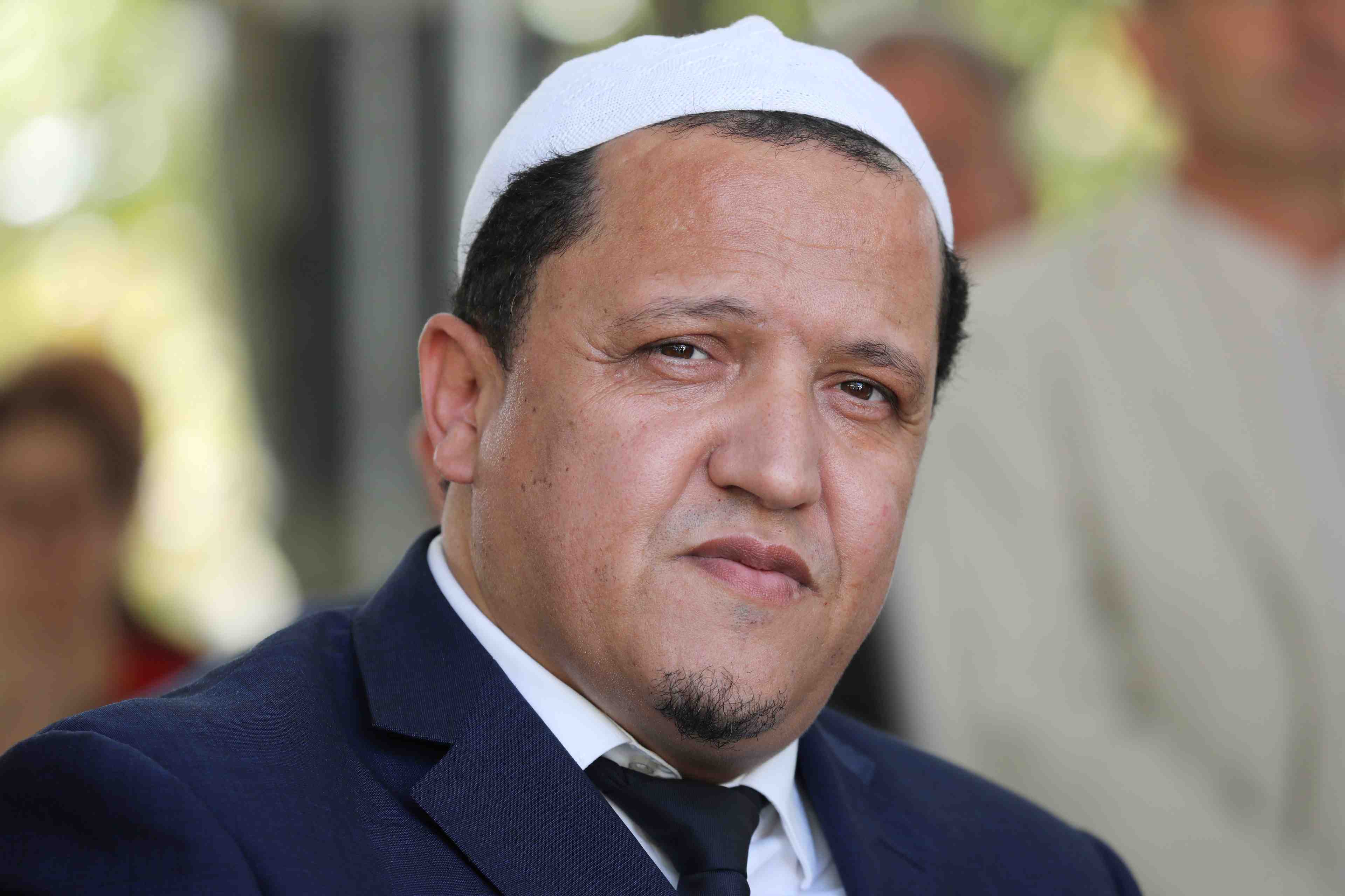 "c'est pas bagdad ici, reveillez-vous!", s'emporte un imam a conflans-sainte-honorine