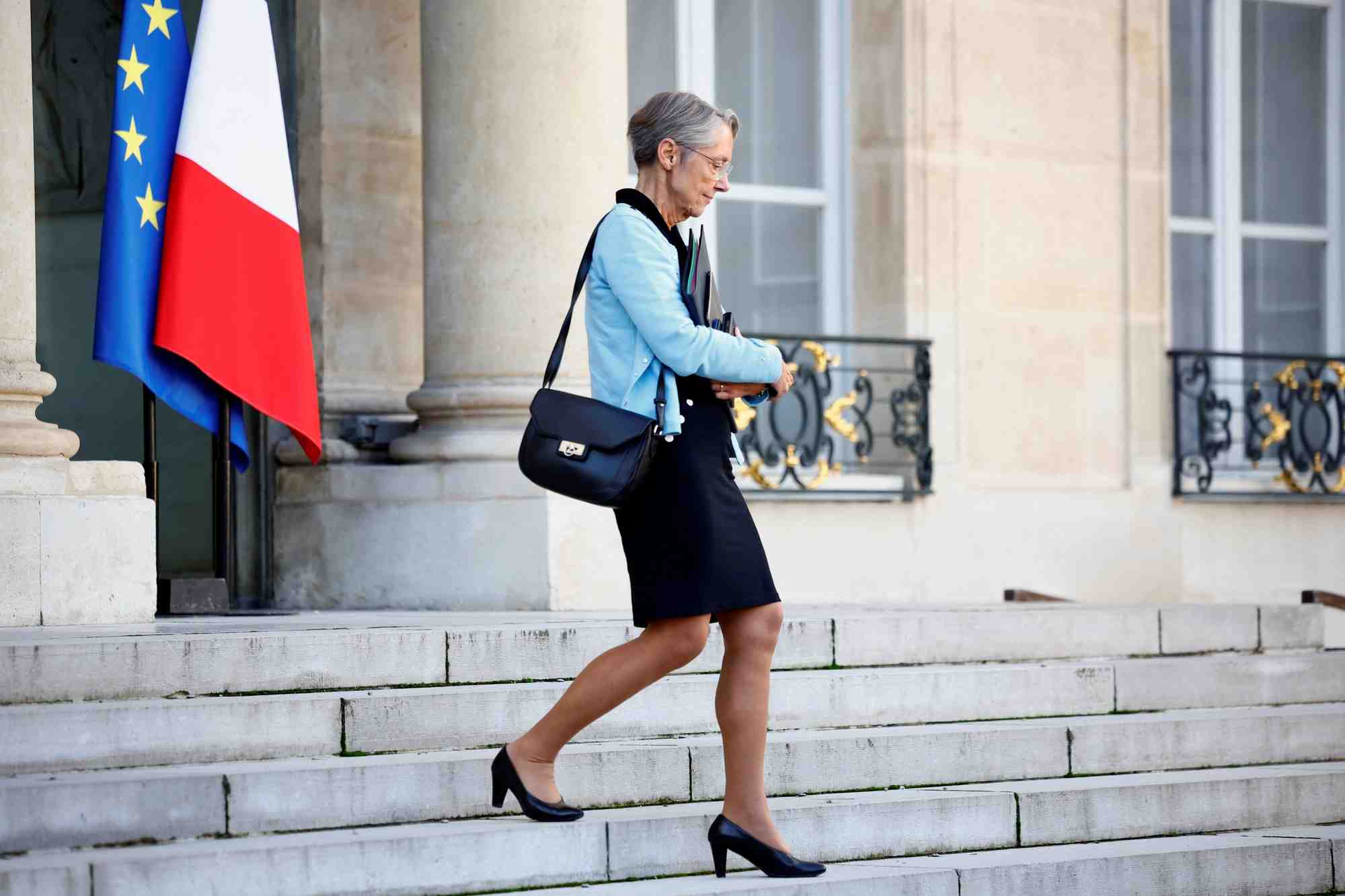 La premiere ministre francaise elisabeth borne a l'elysee