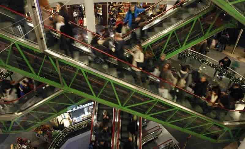 La confiance du consommateur americain s'ameliore en juin
