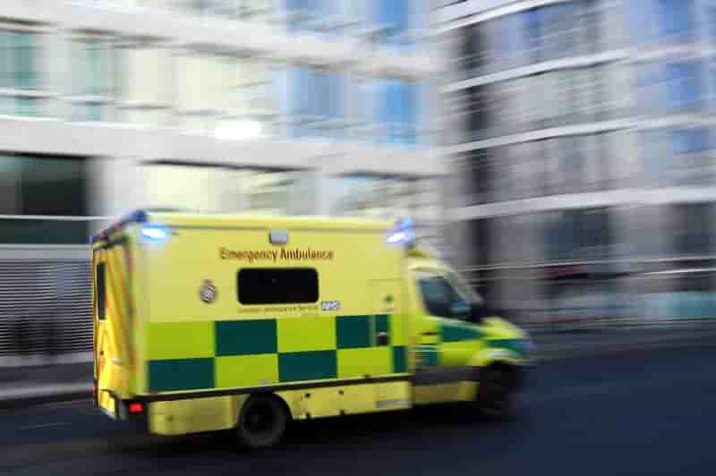 Londres va accepter plus de medecins et d'infirmiers exterieurs a l'ue