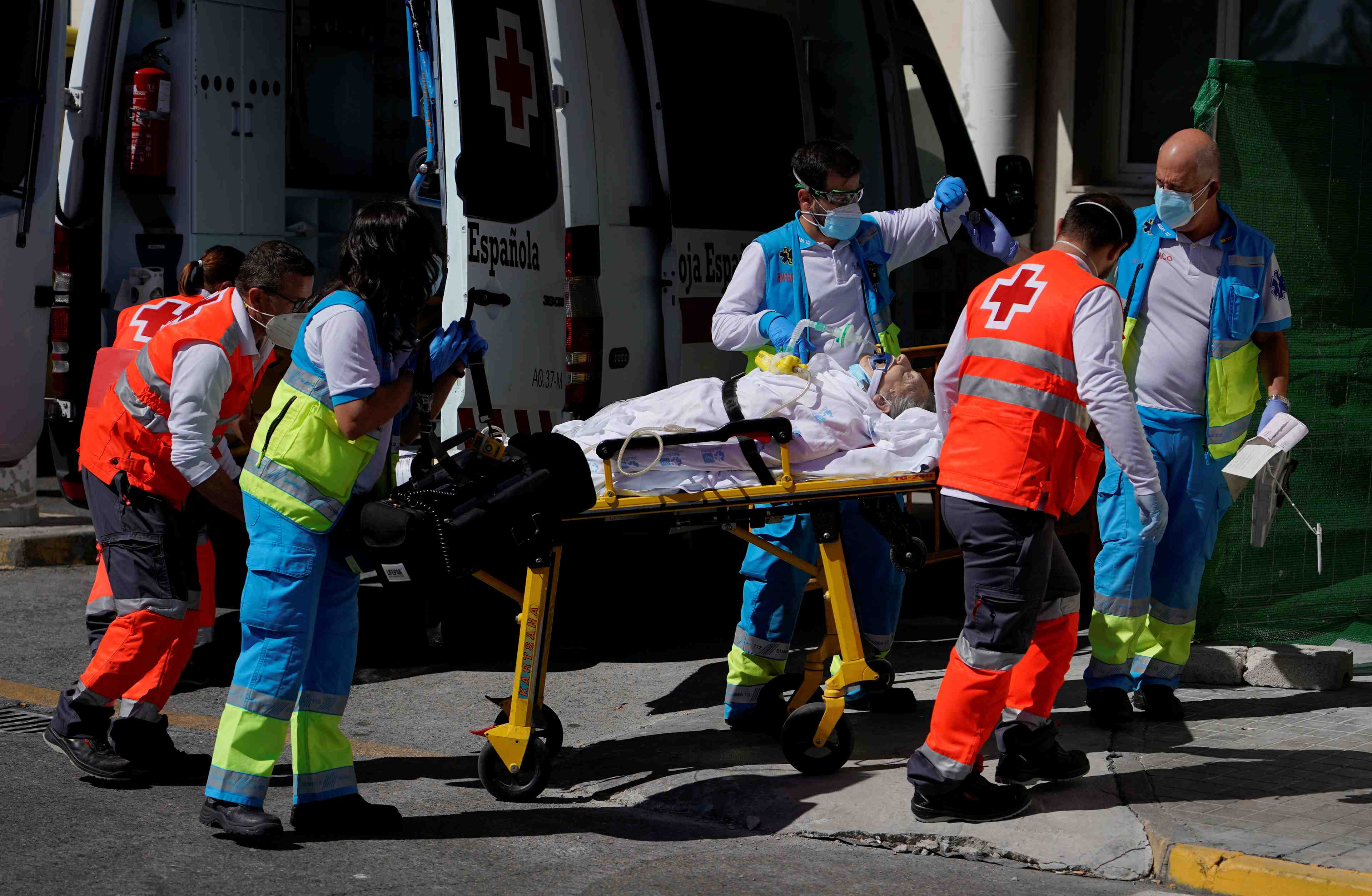 Coronavirus: plus de 3.600 nouveaux cas signales en espagne