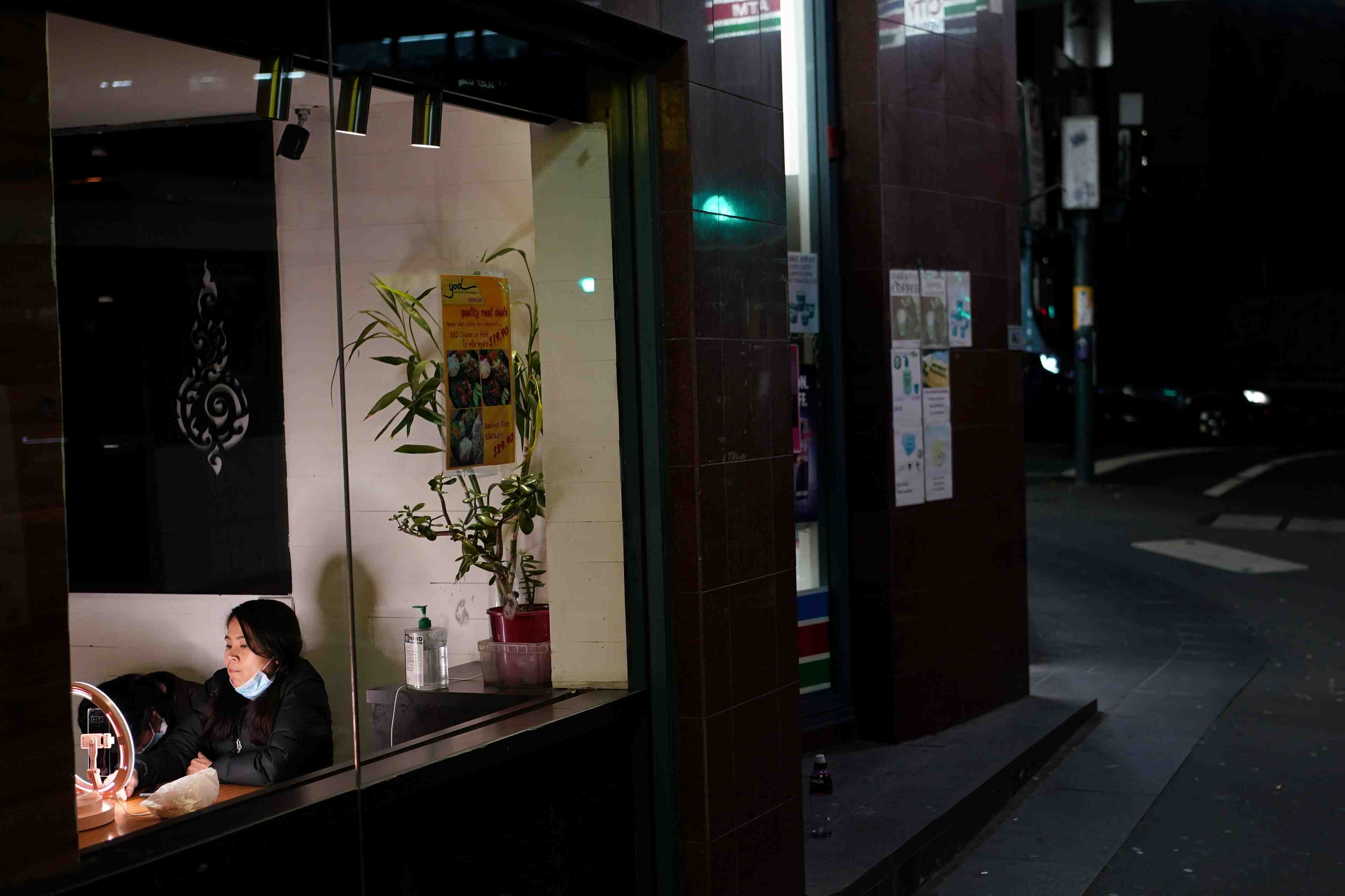 Coronavirus: le confinement prolonge d'une semaine a sydney