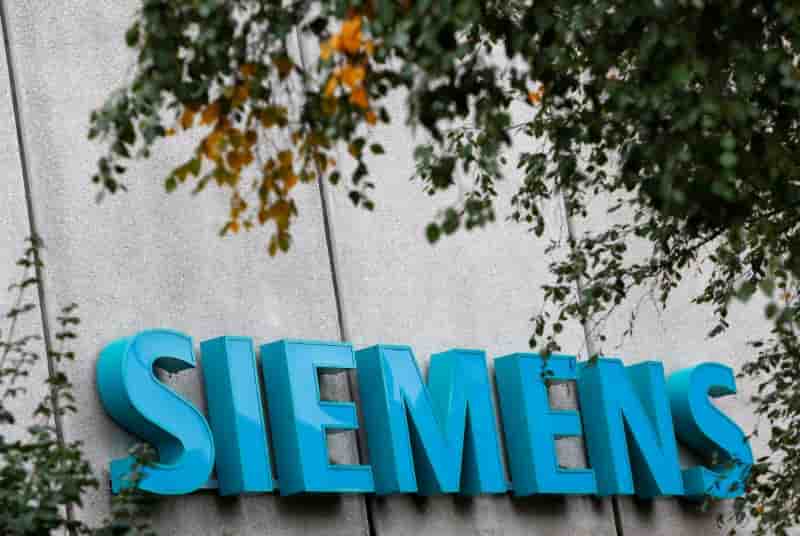 Siemens dement envisager de supprimer 20.000 emplois