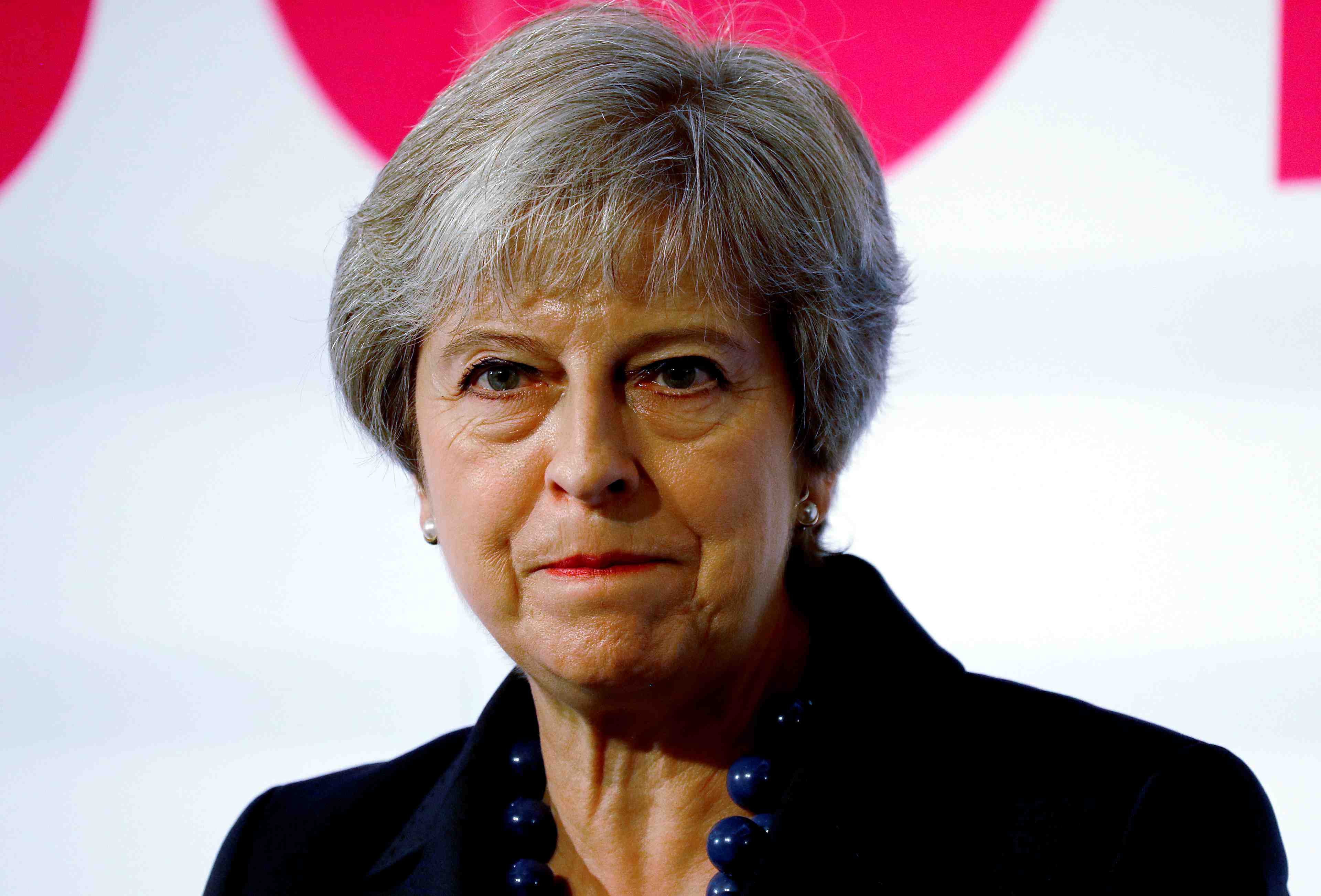 Brexit: may va rejeter l'offre "amelioree" de l'ue sur l'irlande