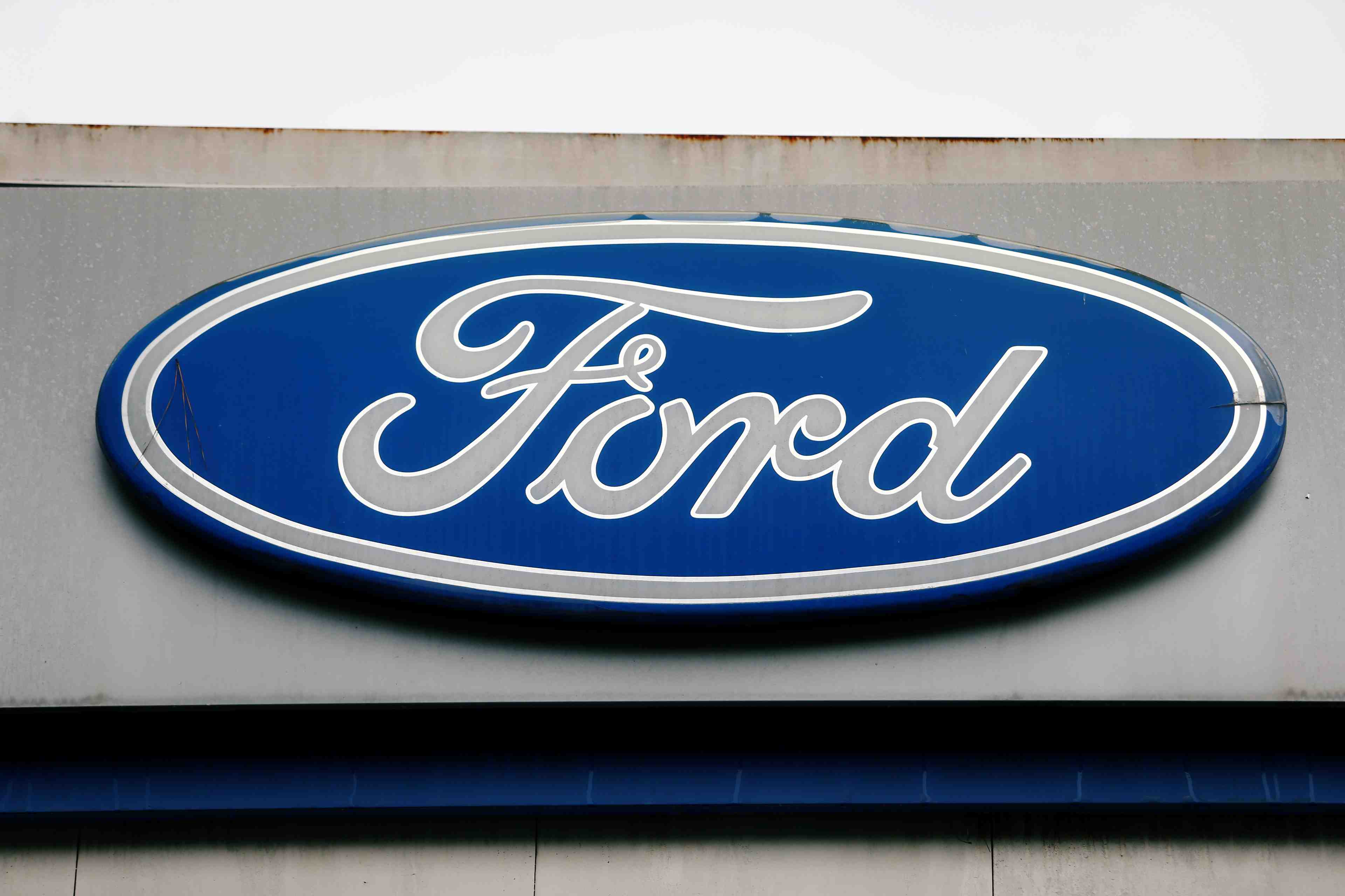 Ford confirme son refus du plan de reprise de punch pour blanquefort