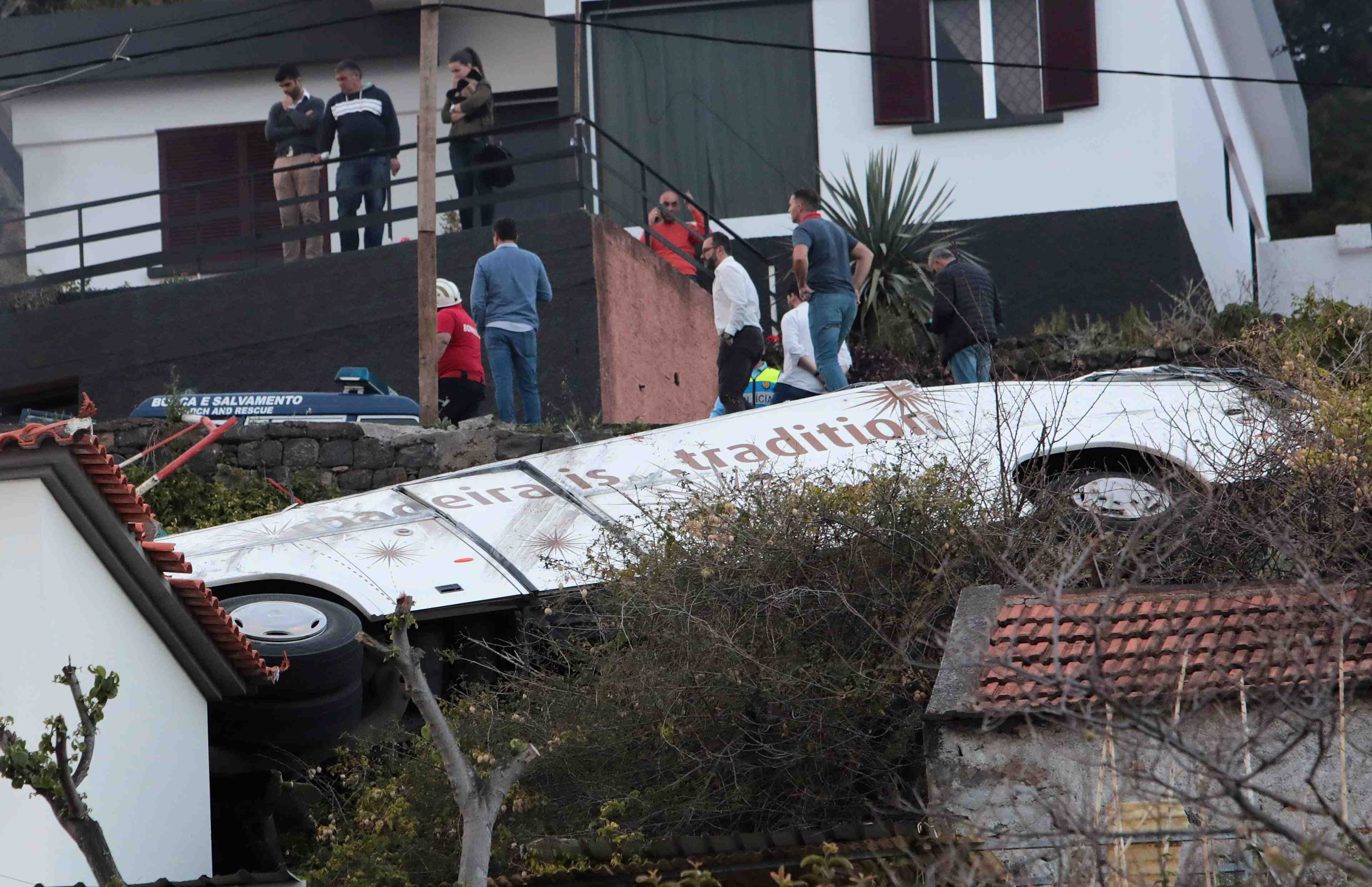 Au moins 29 morts dans un accident de car a madere