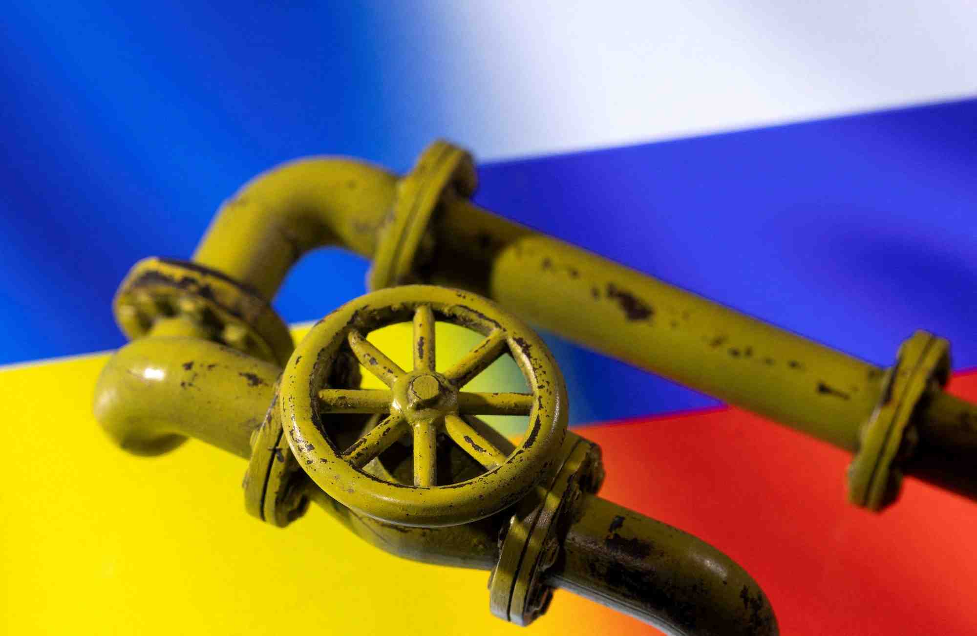 Ukraine: une portion de gazoduc en feu dans la region separatiste de louhansk