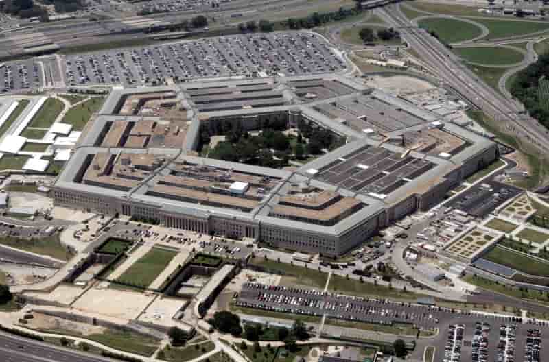 Le pentagone autorise les personnes transgenres a integrer l’armee us