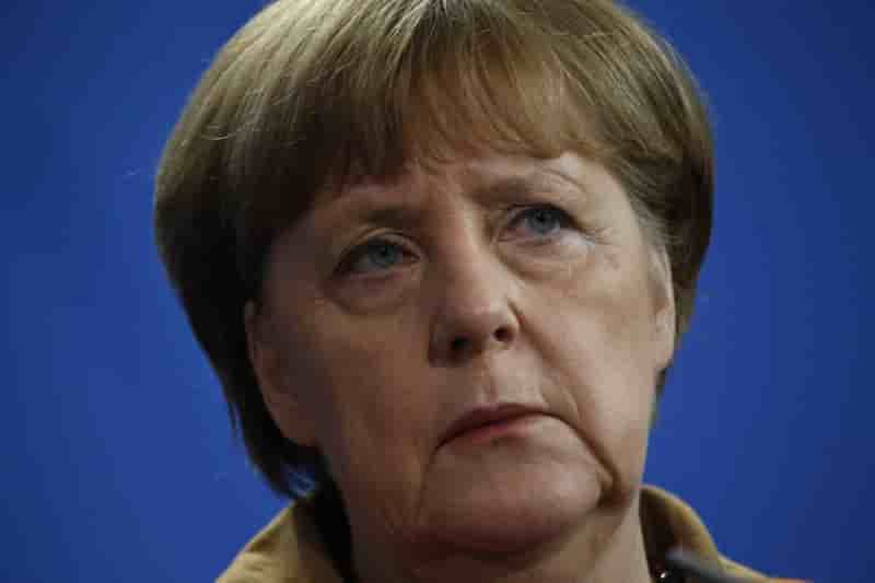 Merkel prone l'ouverture contre le populisme