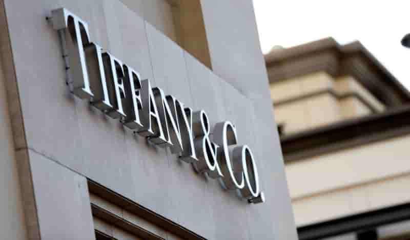Tiffany releve ses previsions annuelles
