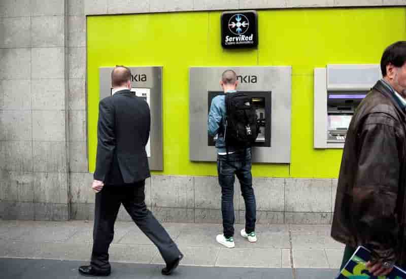 Bankia: perte de 235 millions d'euros au quatrieme trimestre, en integrant bmn