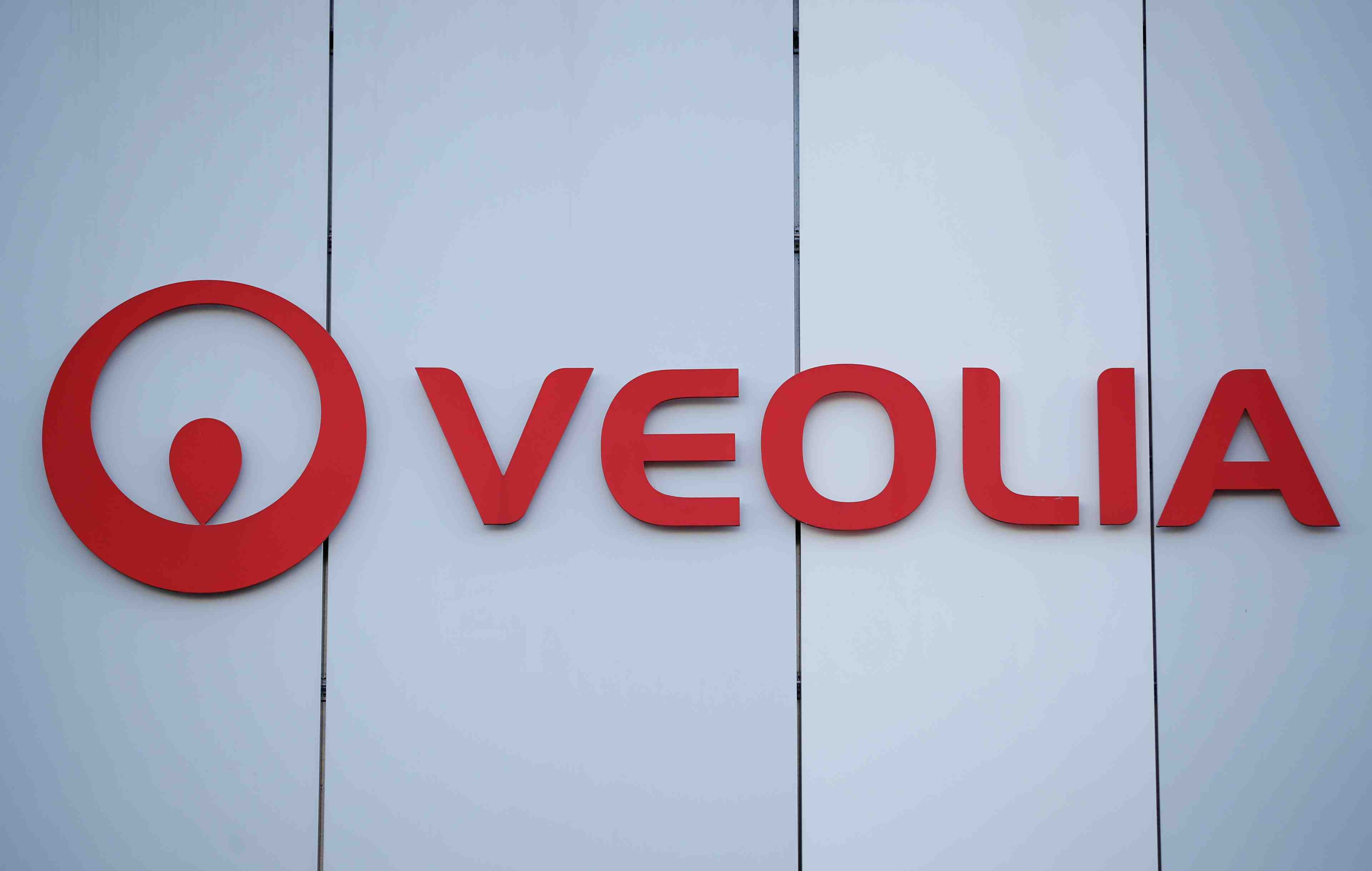 Veolia vise le controle de suez apres le rachat de la part d'engie