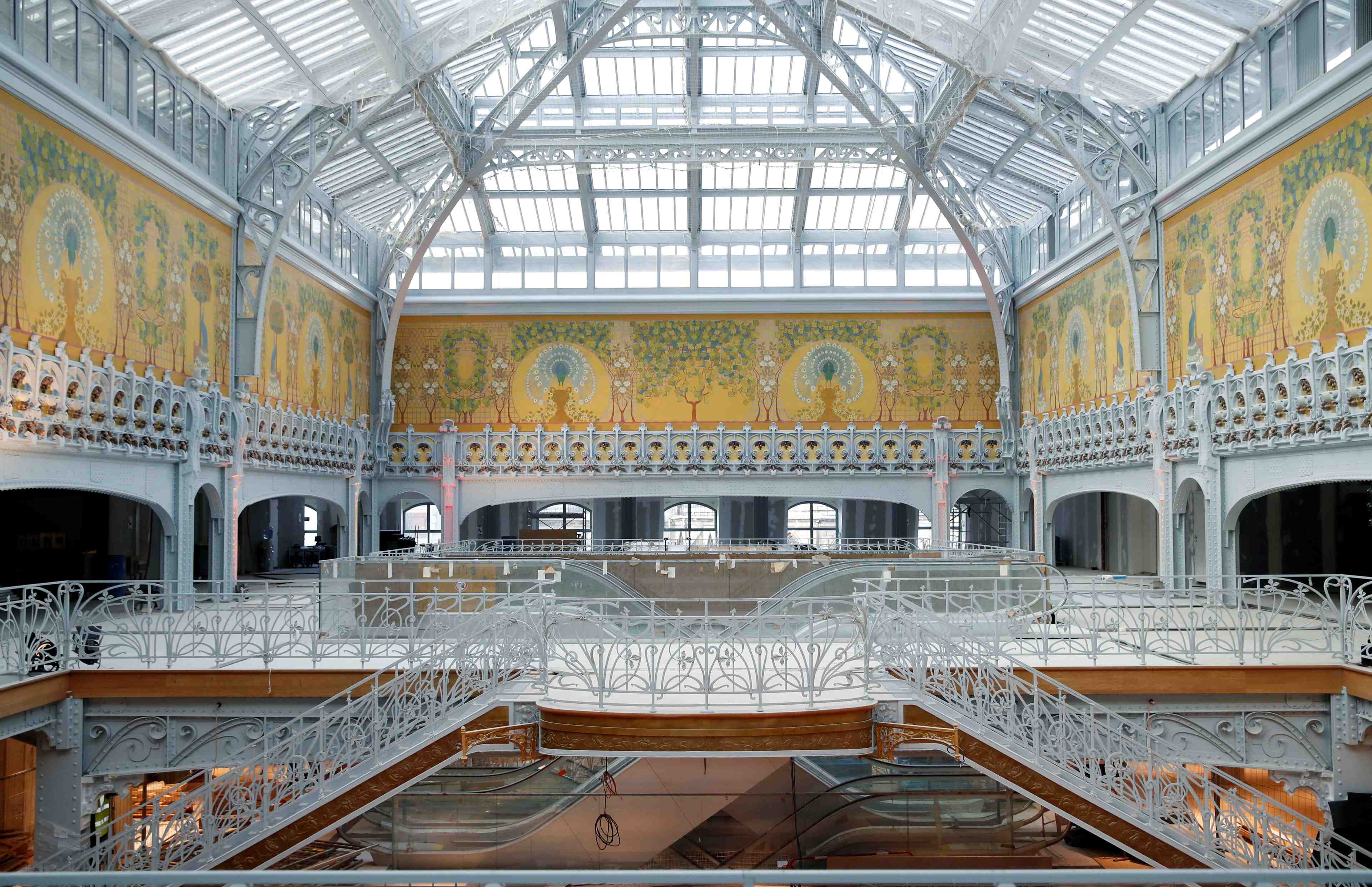 Lvmh veut rendre la samaritaine incontournable pour les touristes
