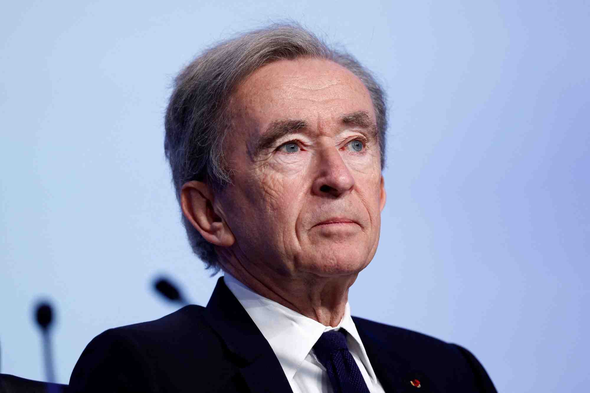 Bernard arnault, directeur general de lvmh lors d'une reunion a paris