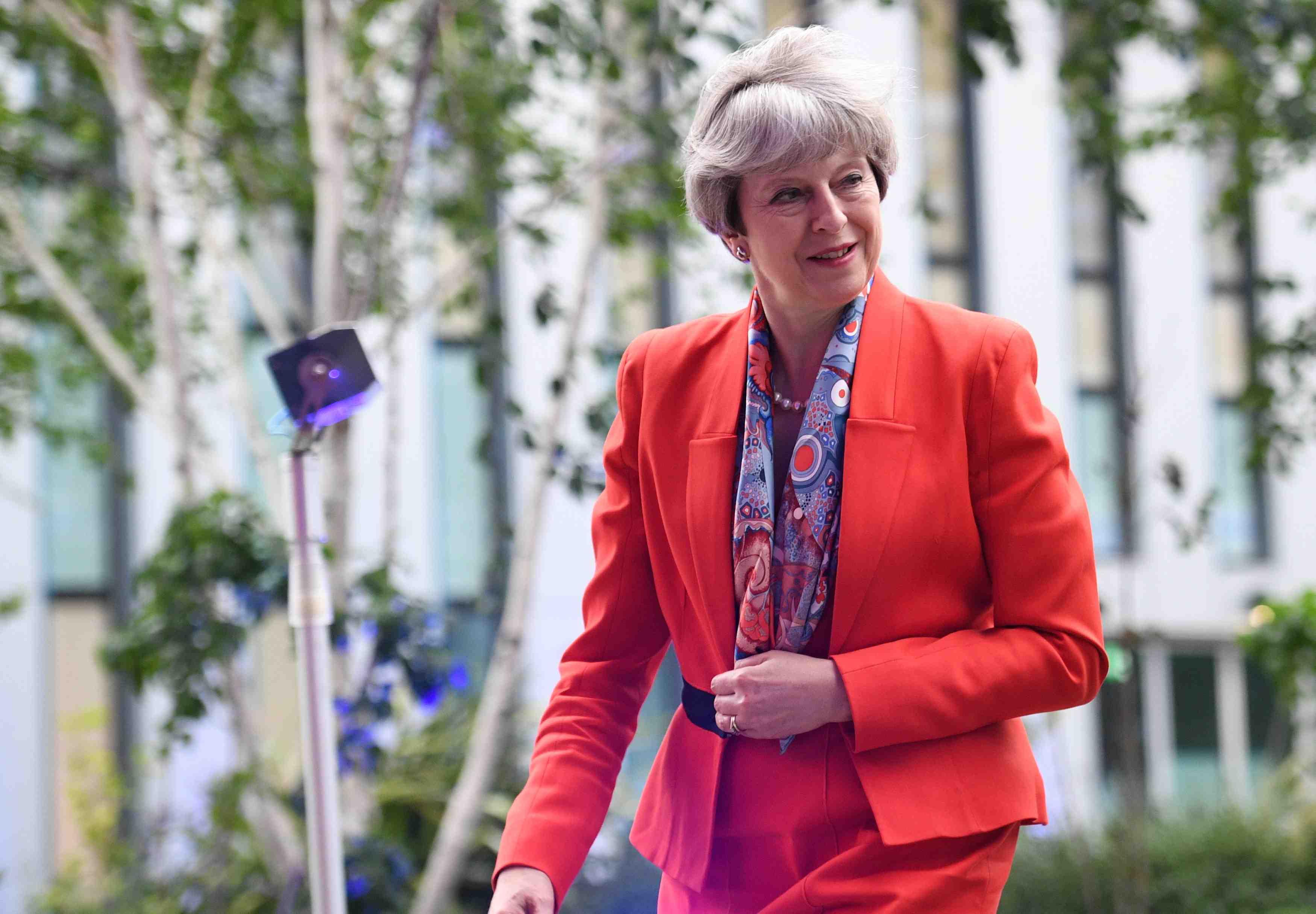 May veut conserver un lien "profond" avec l'ue apres le brexit
