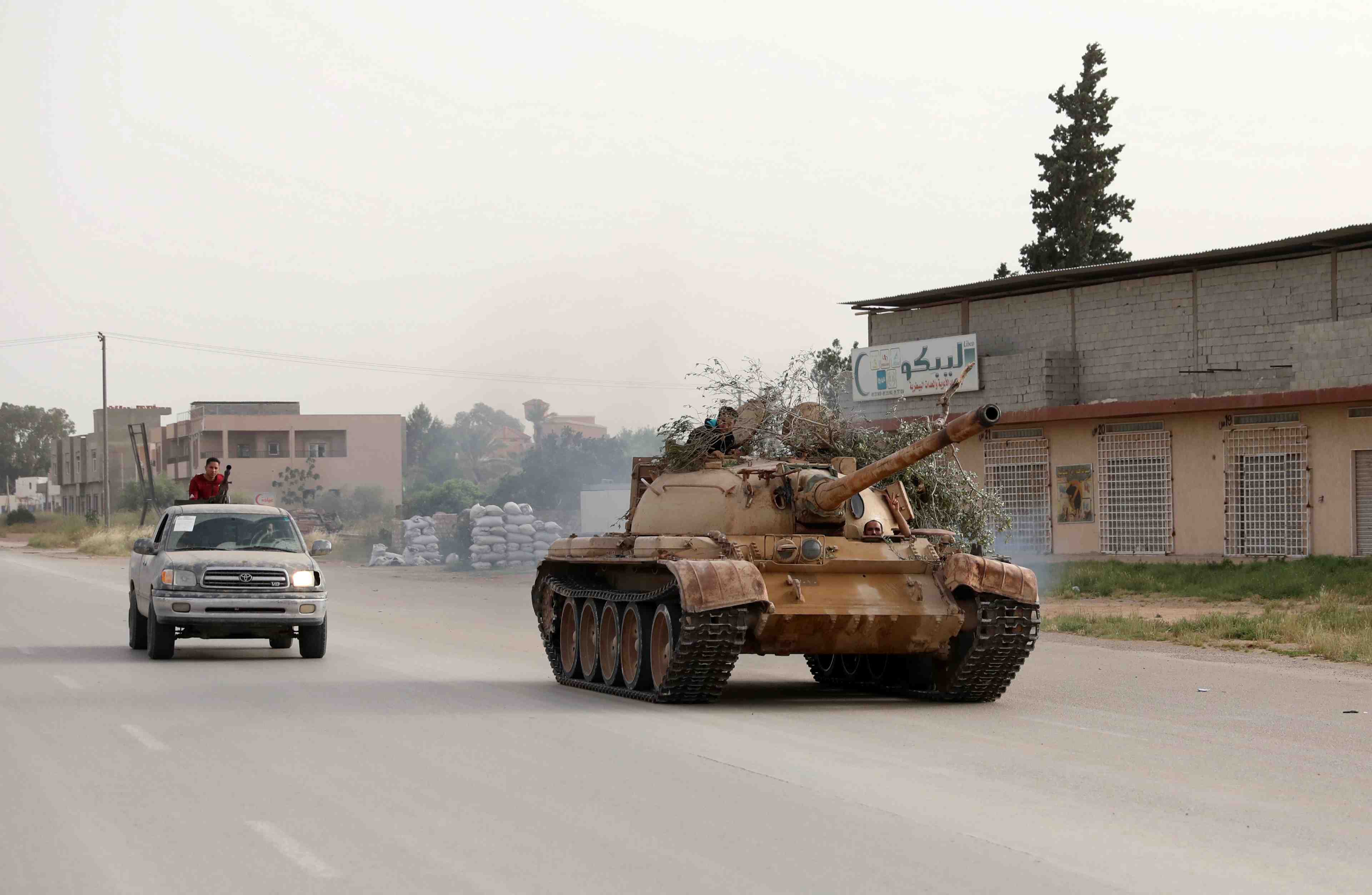 Libye: les forces de tripoli repoussent l'armee d'haftar
