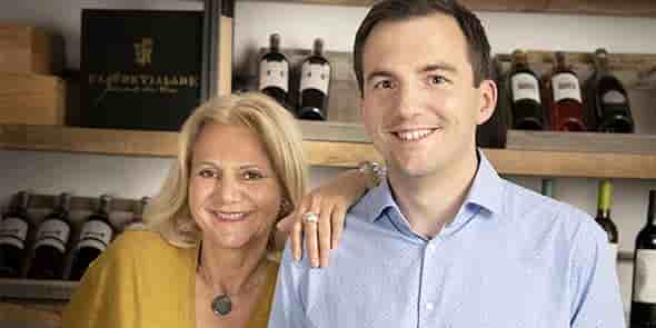 Claude Vialade, qui a fondé les Domaines Auriol il y a plus de vingt ans, passe la main à son fils Jordi Salvagnac.