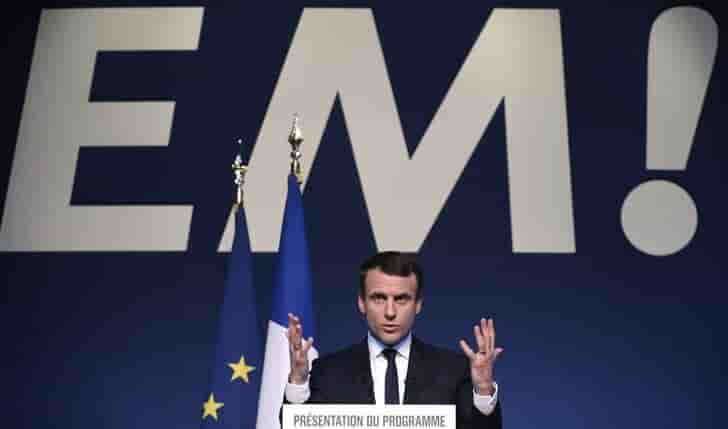 Macron fustige la politique de trump