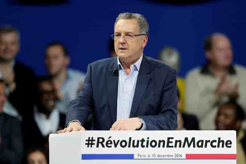 L'equipe de macron tresse des lauriers a le drian