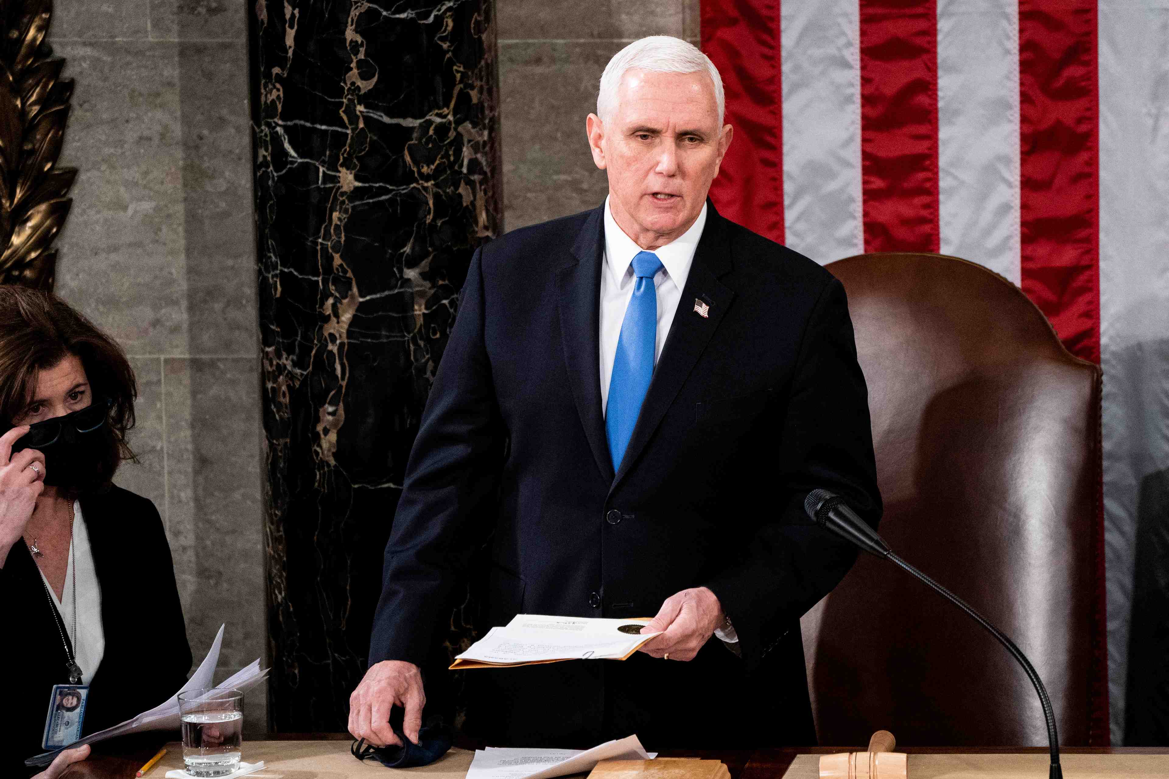 Pence dit s'opposer a evincer trump en recourant au 25e amendement
