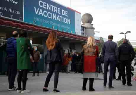 Coronavirus: la vaccination des adolescents devrait debuter en juin, dit fischer