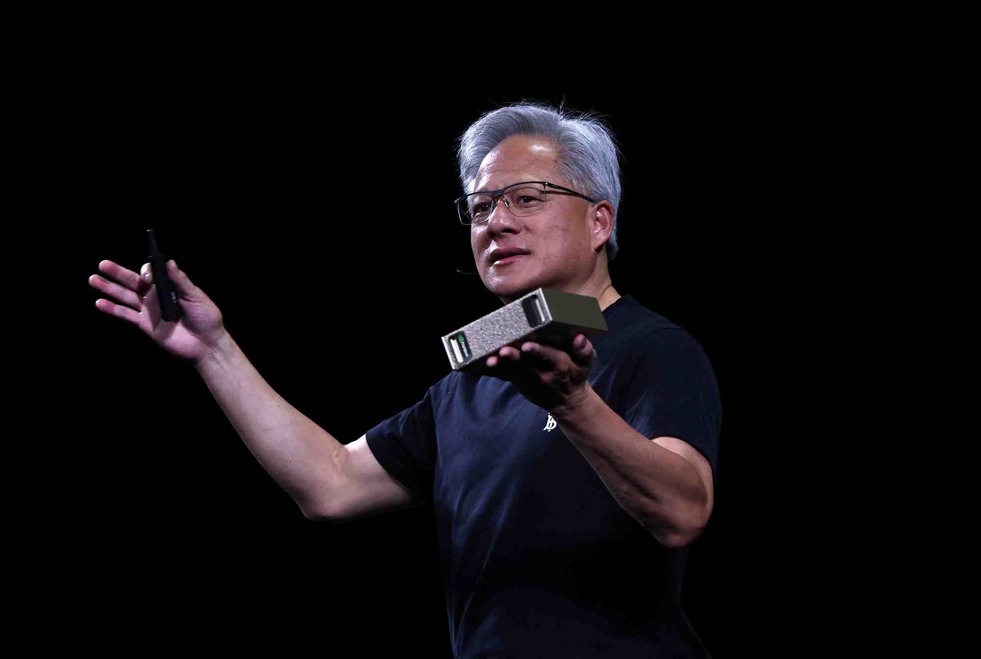 Jensen Huang, patron de Nvidia, n'a pas manqué de rappeler avec malice à VivaTech son influence sur la scène française de l'IA.