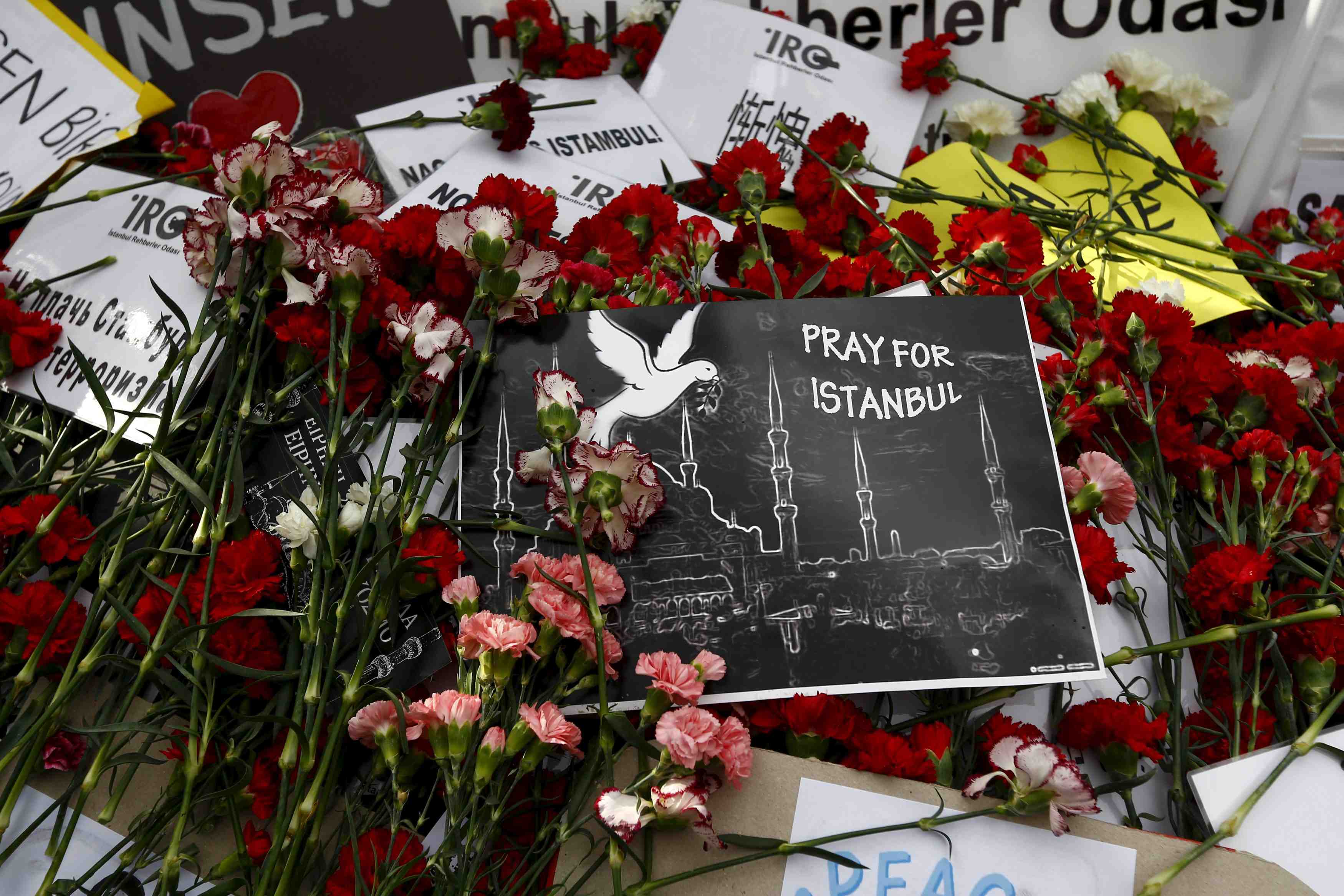 Sept arrestations dans l'enquete sur l'attentat d'istanbul