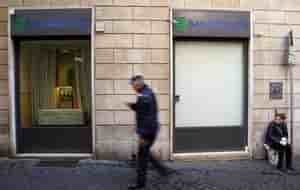 Rome veut que les banques aident a dedommager des epargnants