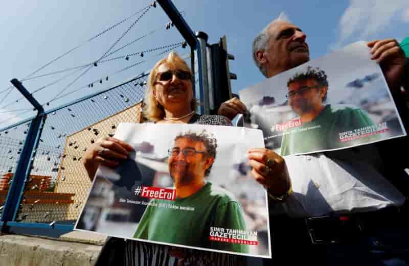 Deux militants pro-droits de l’homme remis en liberte en turquie
