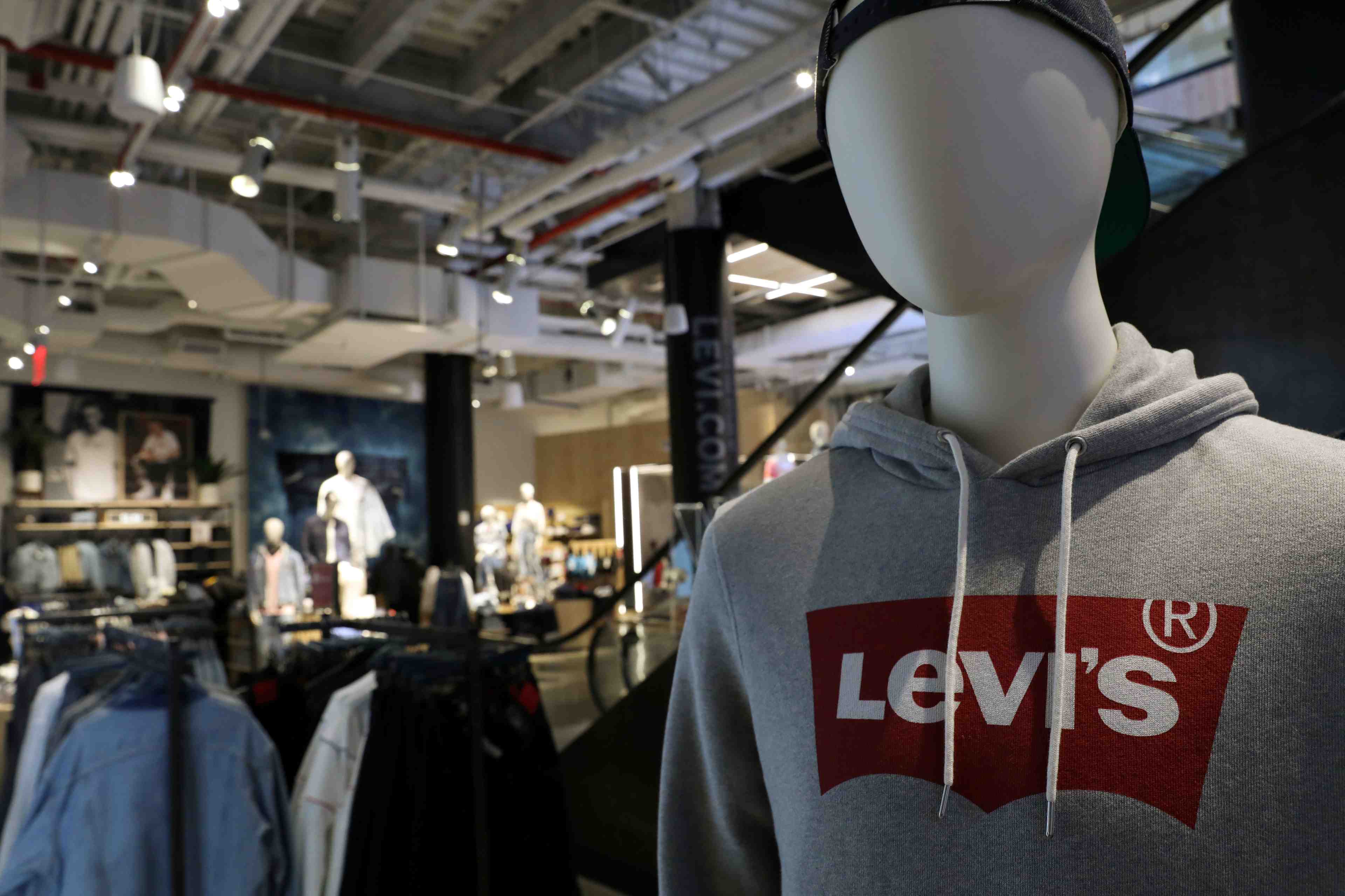 Levi strauss valorise 6,6 milliards de dollars pour son retour en bourse