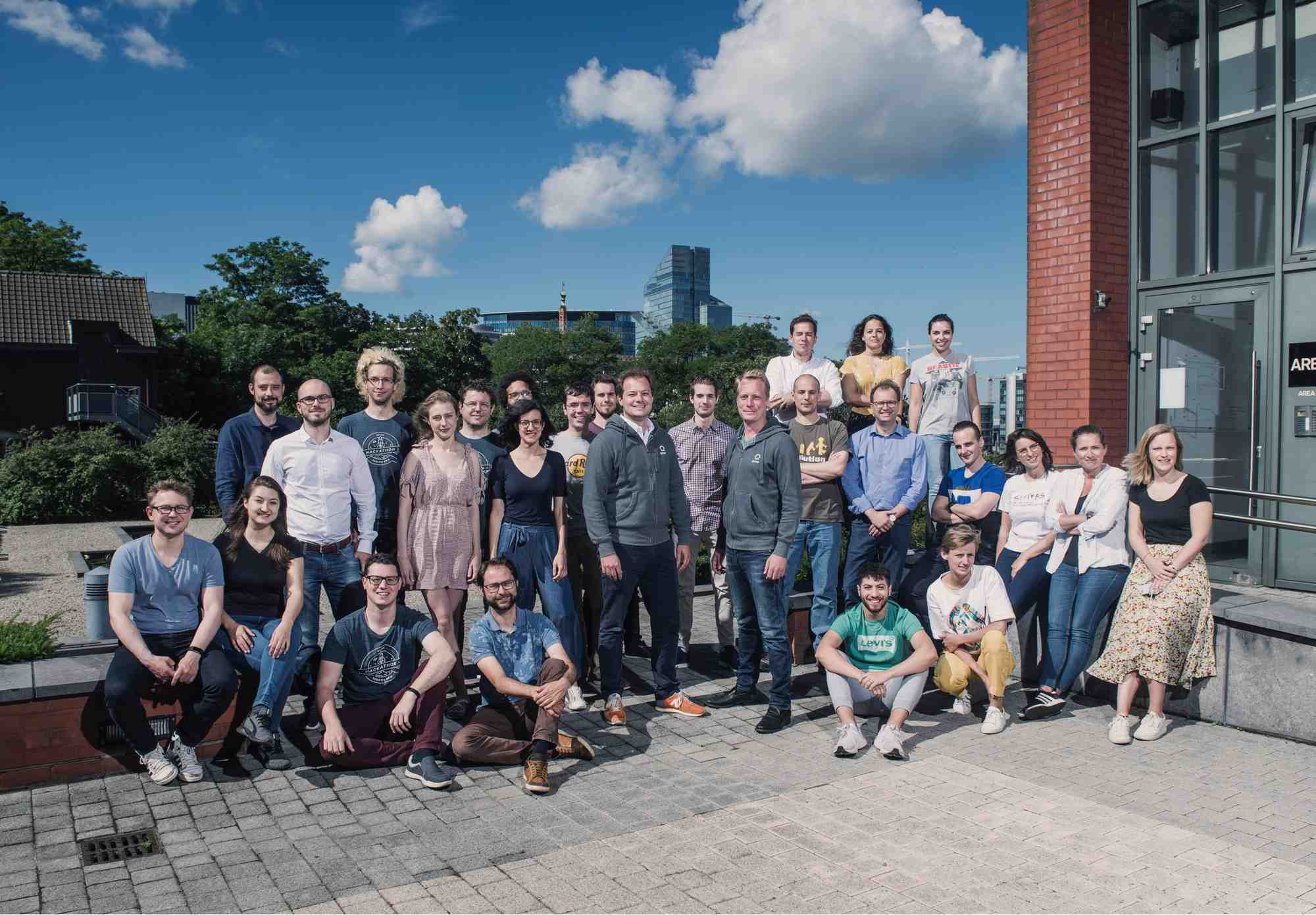 La startup Qover développe des offres d'assurance en ligne en marque blanche. Elle emploie une trentaine de collaborateurs et devrait bientôt en compter une quarantaine.