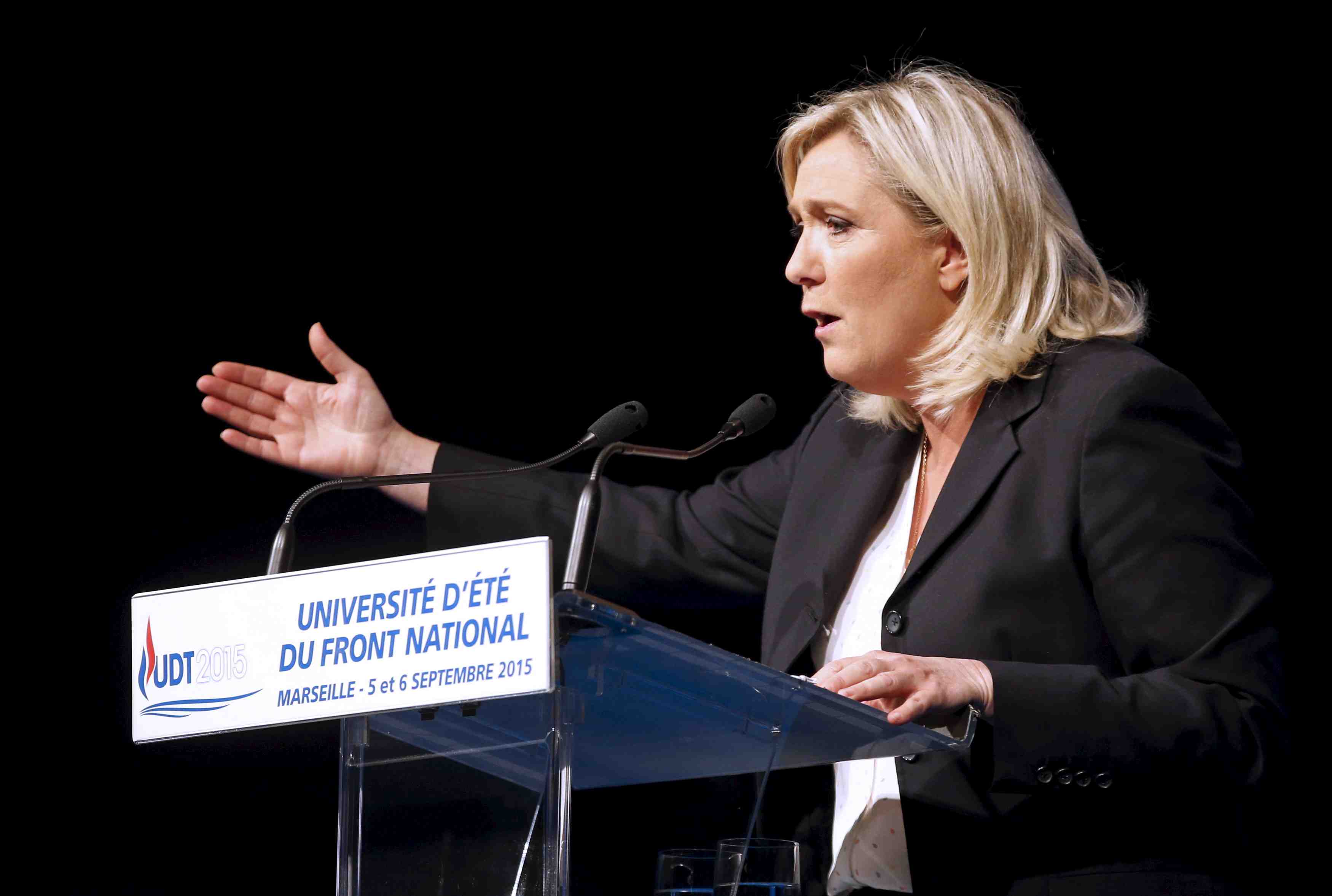 Marine le pen creuse l'ecart en nord-picardie, selon un sondage
