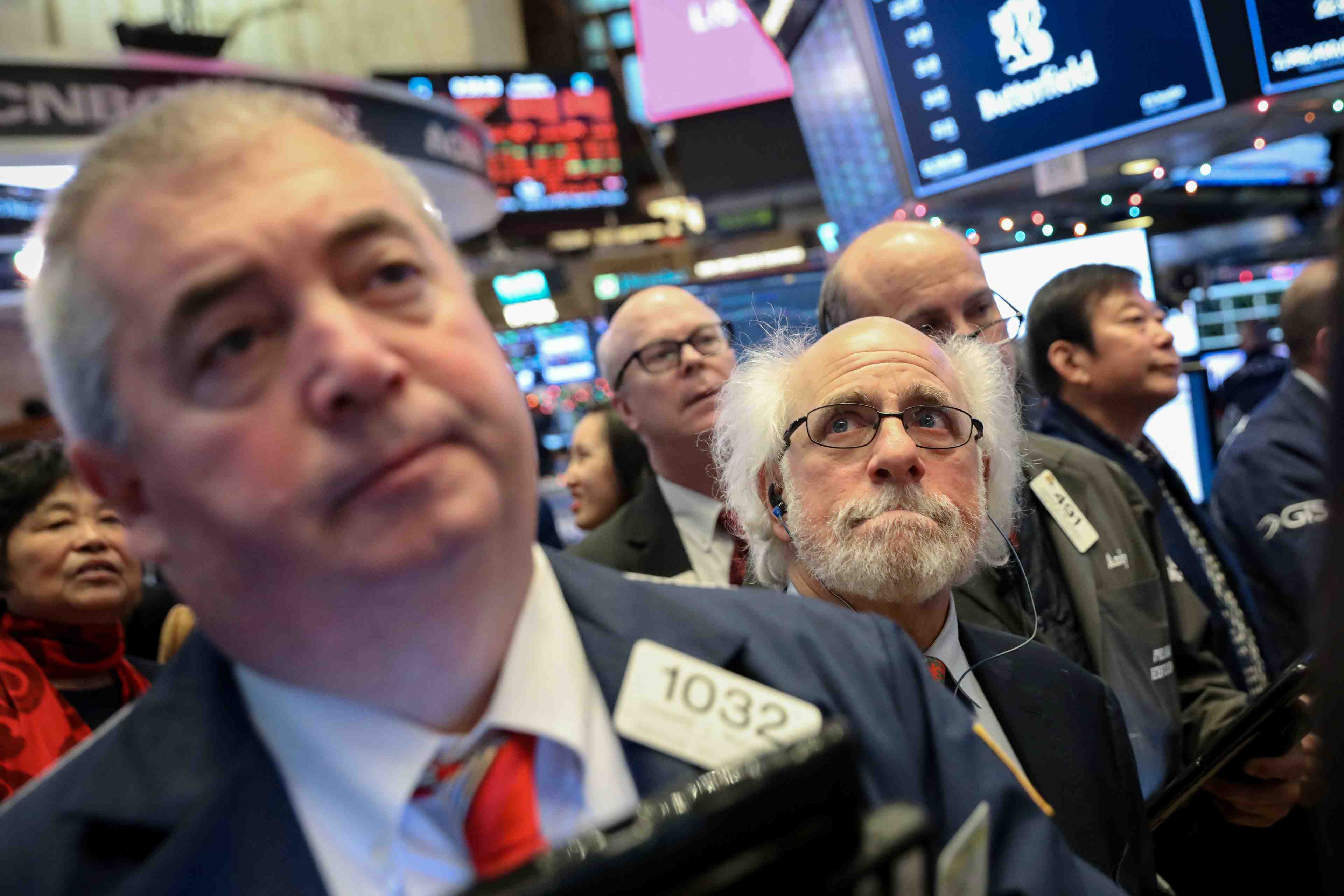 Wall street ouvre en ordre disperse