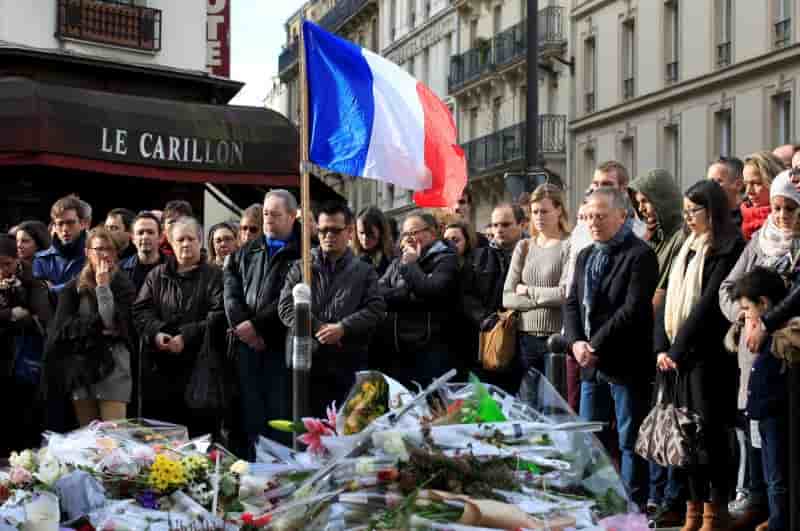 Cinq des auteurs des attentats et le commanditaire identifies