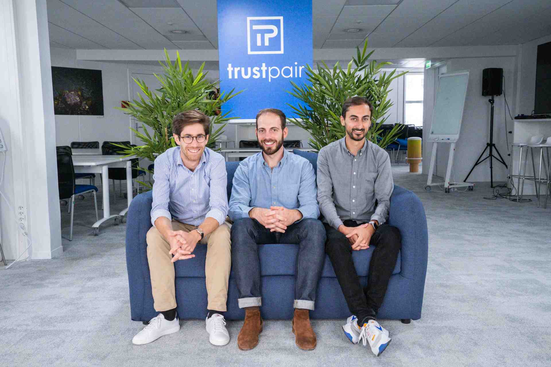 Les trois cofondateurs de Trustpair : Baptiste Collot, Alexandre Gillier et Simon Elcham.