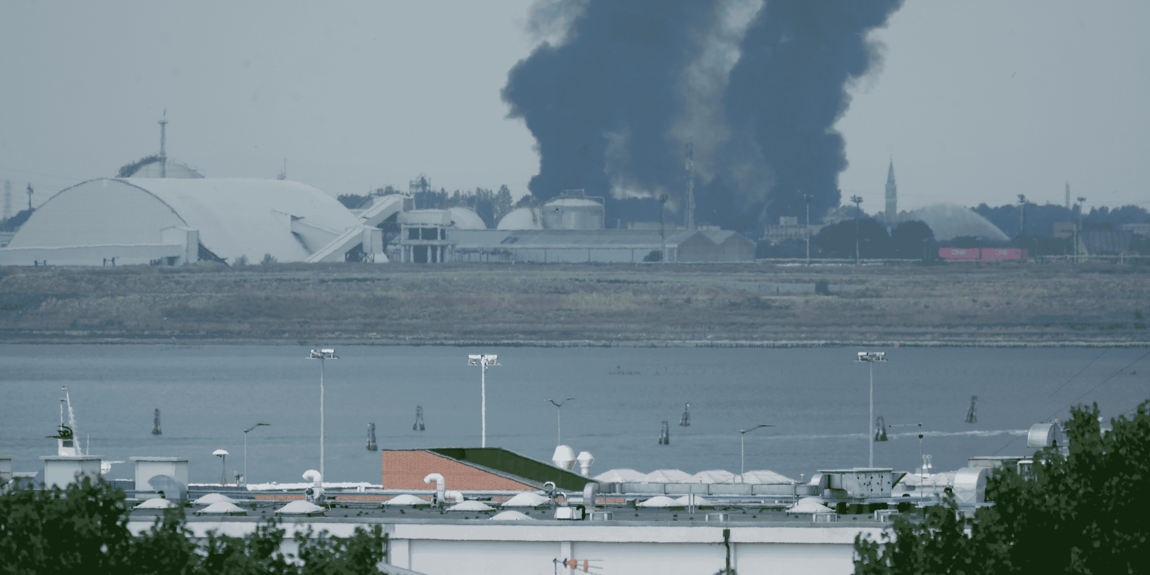 Venise, incendie, usine chimique, 3V Sigma, seveso