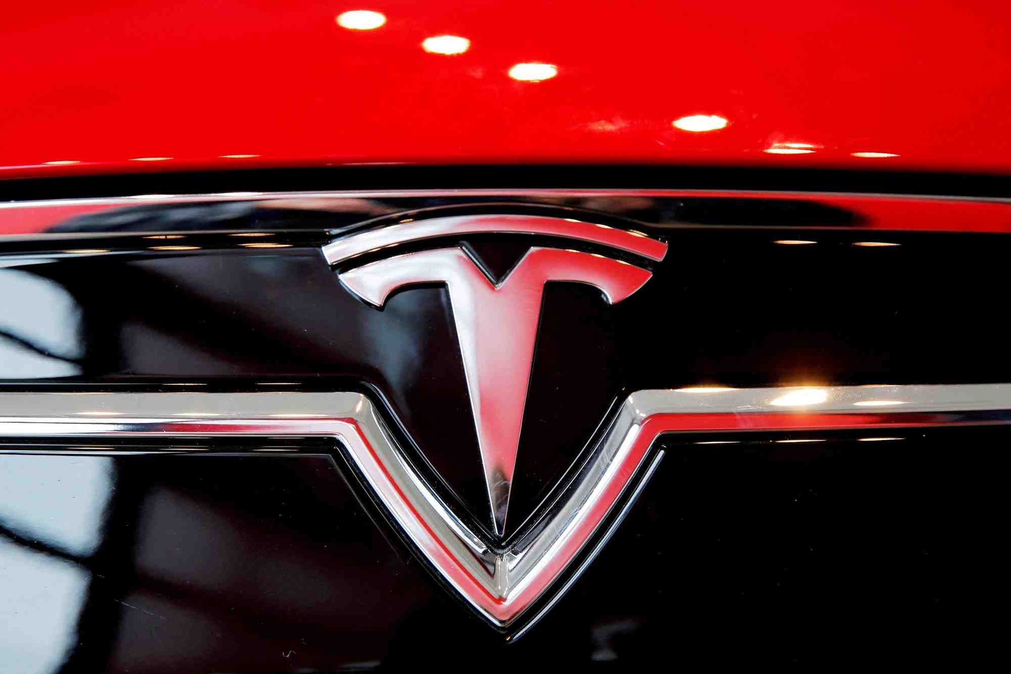 A Saint-Ouen, le nouveau siège social de Tesla sera situé près de la gare du RER C et de la ligne 14.