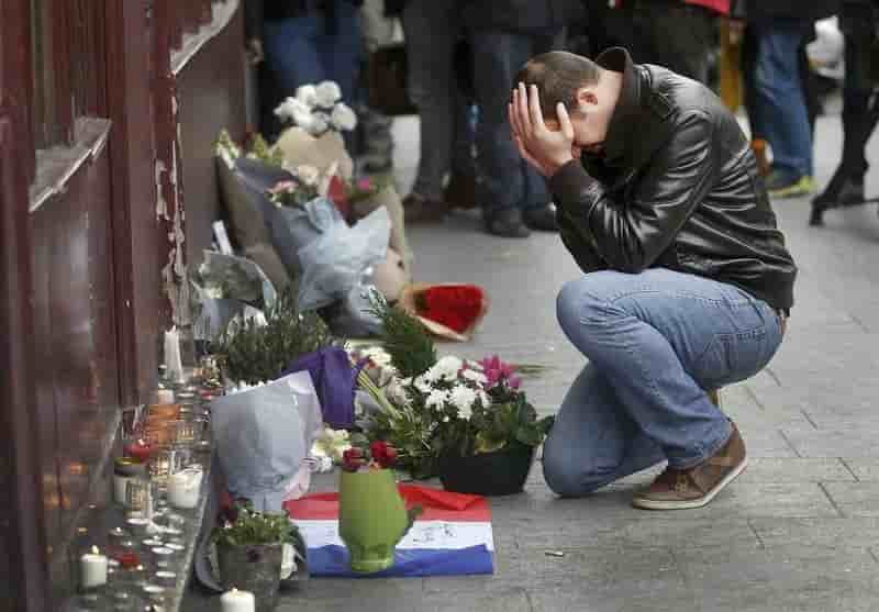 Cinquante-et-un blesses dans les attentats restent hospitalises