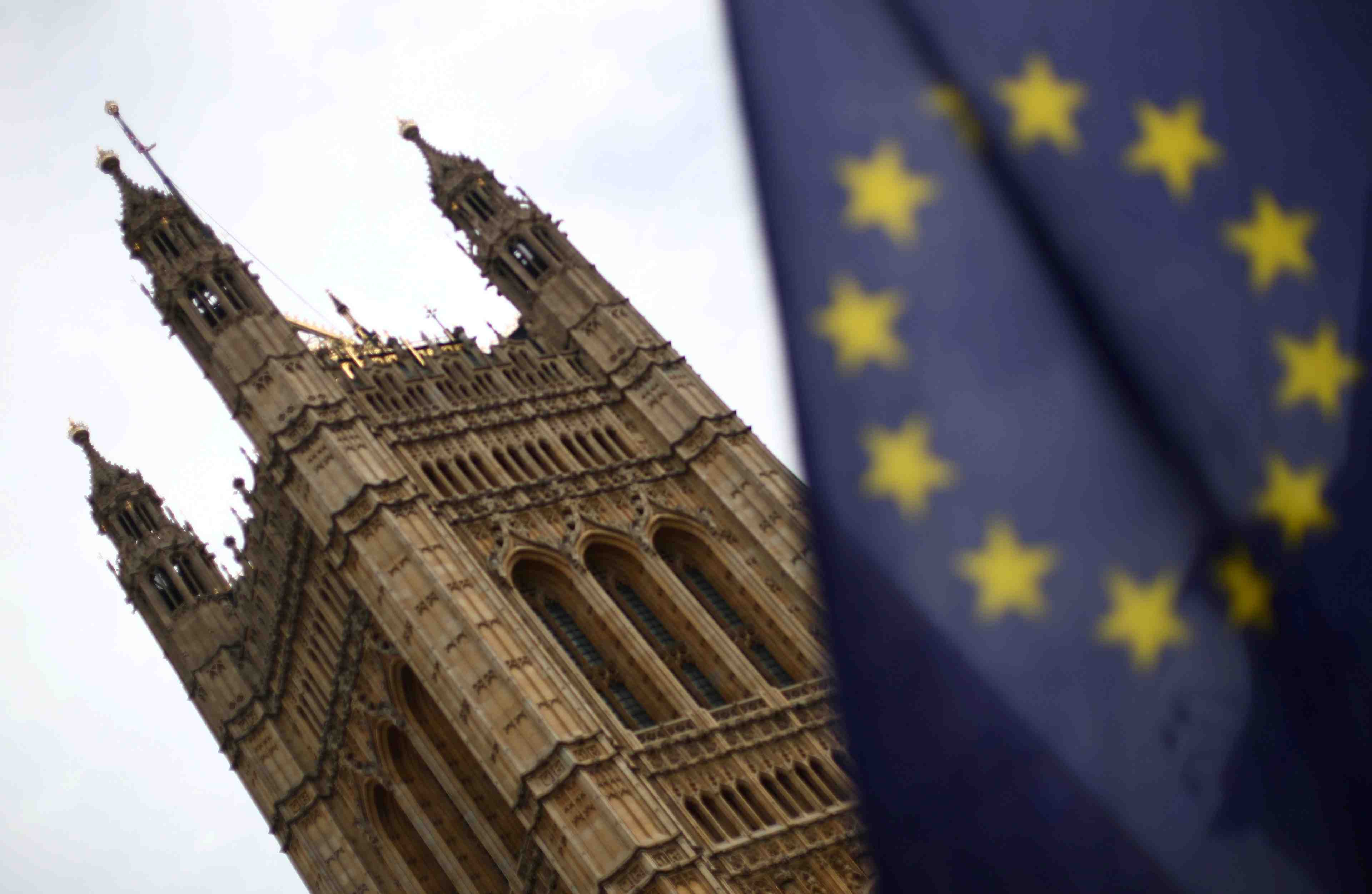 Londres va investir 2,1 milliards de livres de plus pour un brexit sans accord