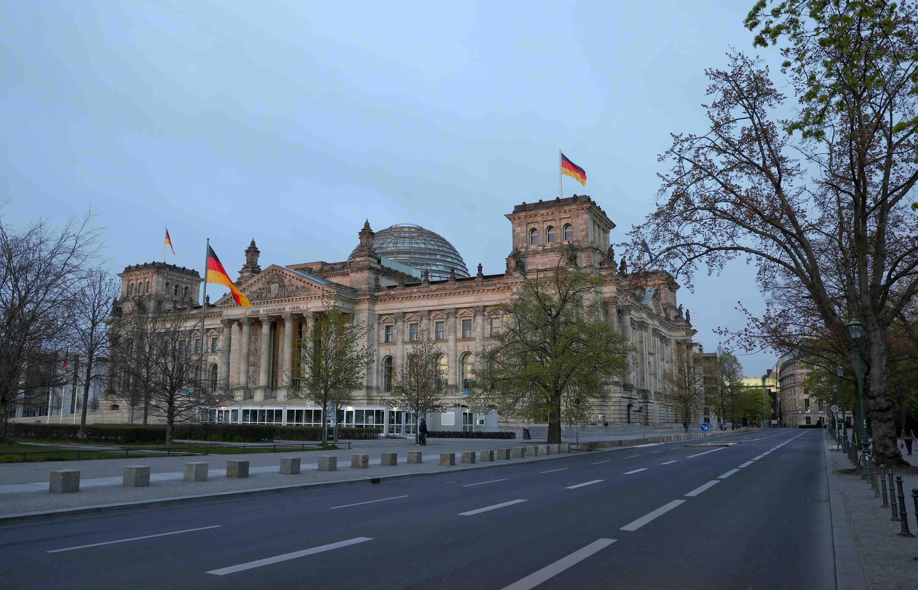 Berlin compte interdire son territoire aux non-europeens jusqu'a fin aout