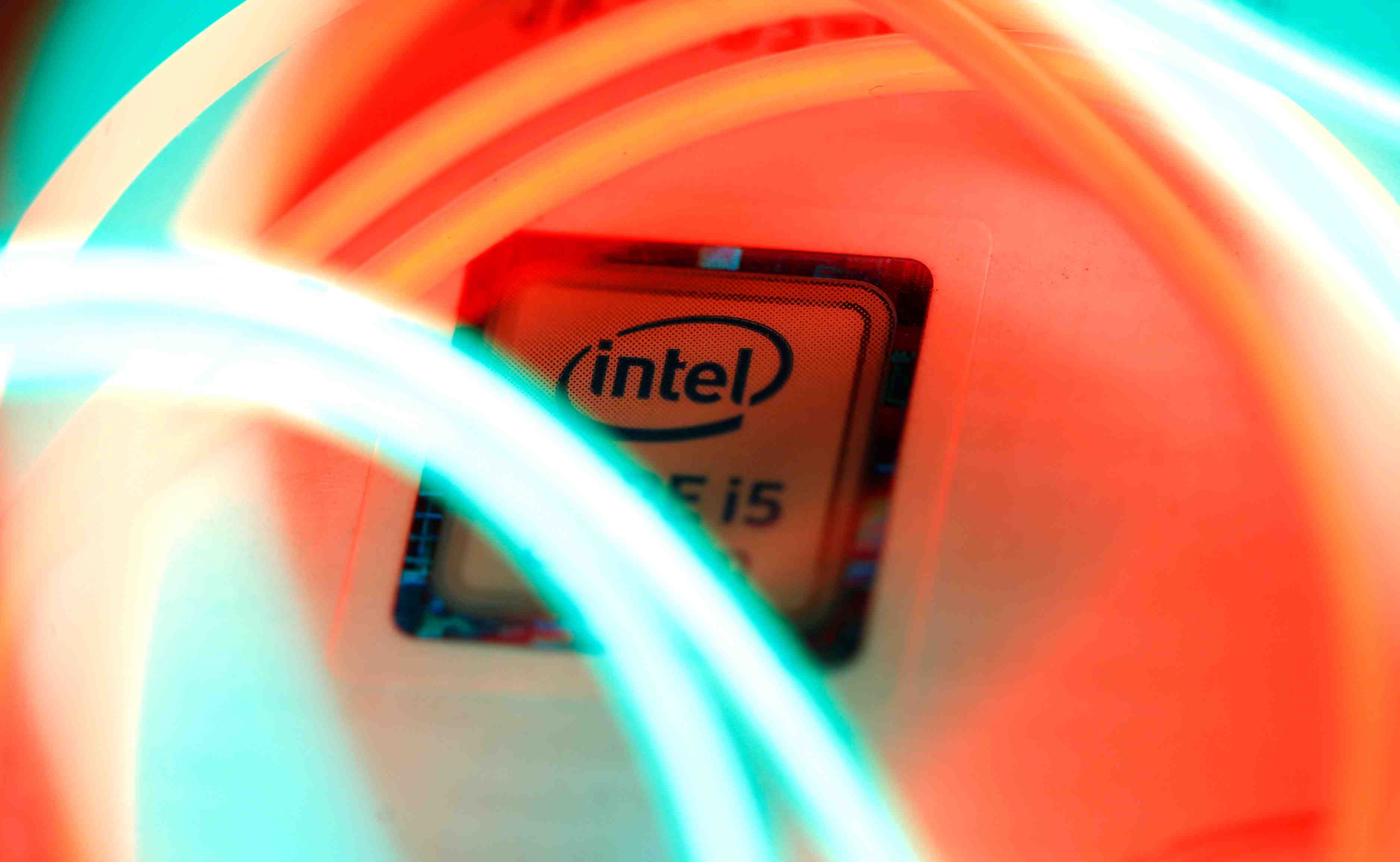 Concurrence: la justice europeenne annule une amende de 1,06 milliard d'euros contre intel