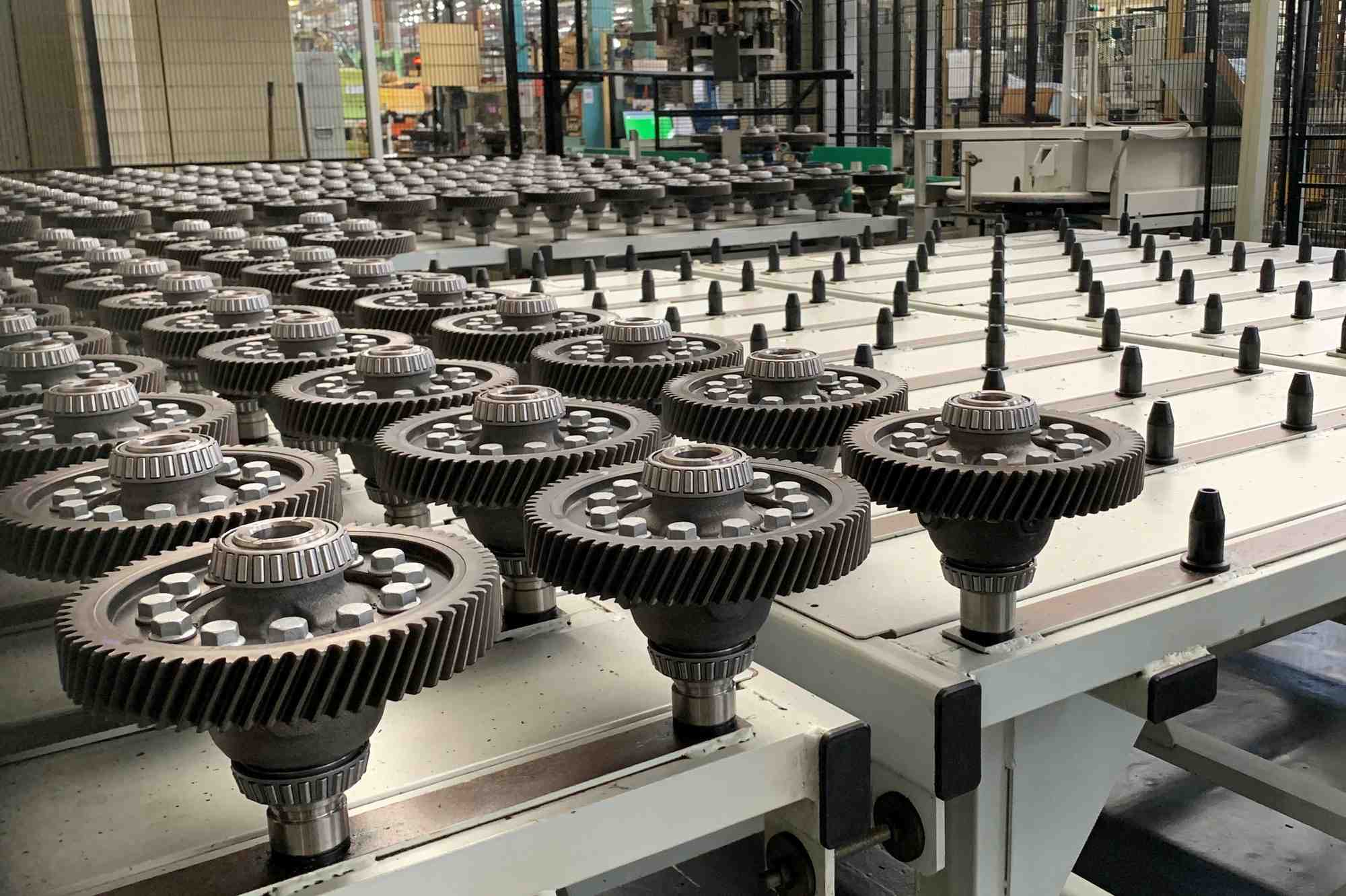 France: stabilite de la production industrielle sur un mois en mai
