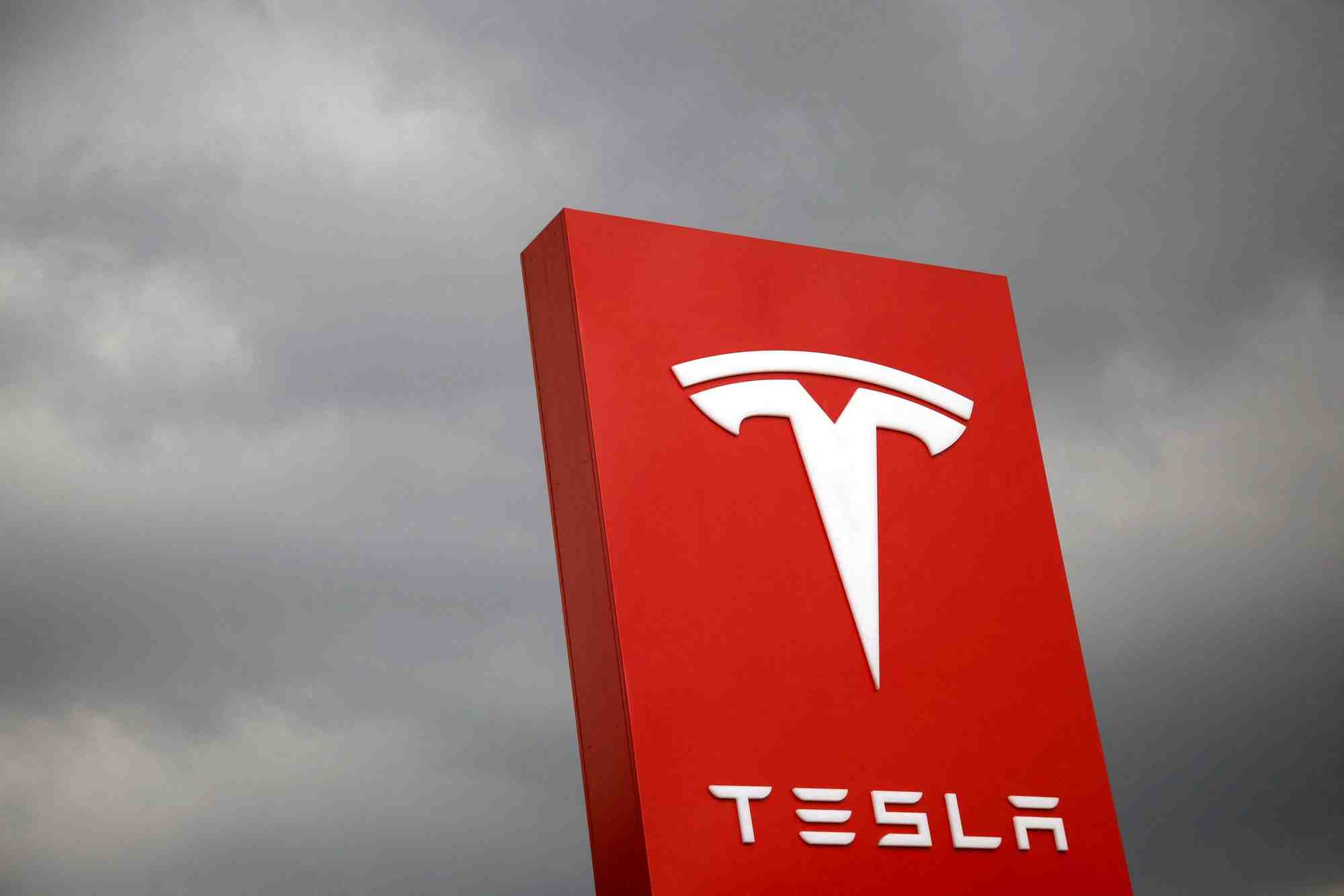 Photo d'illustration du logo de tesla