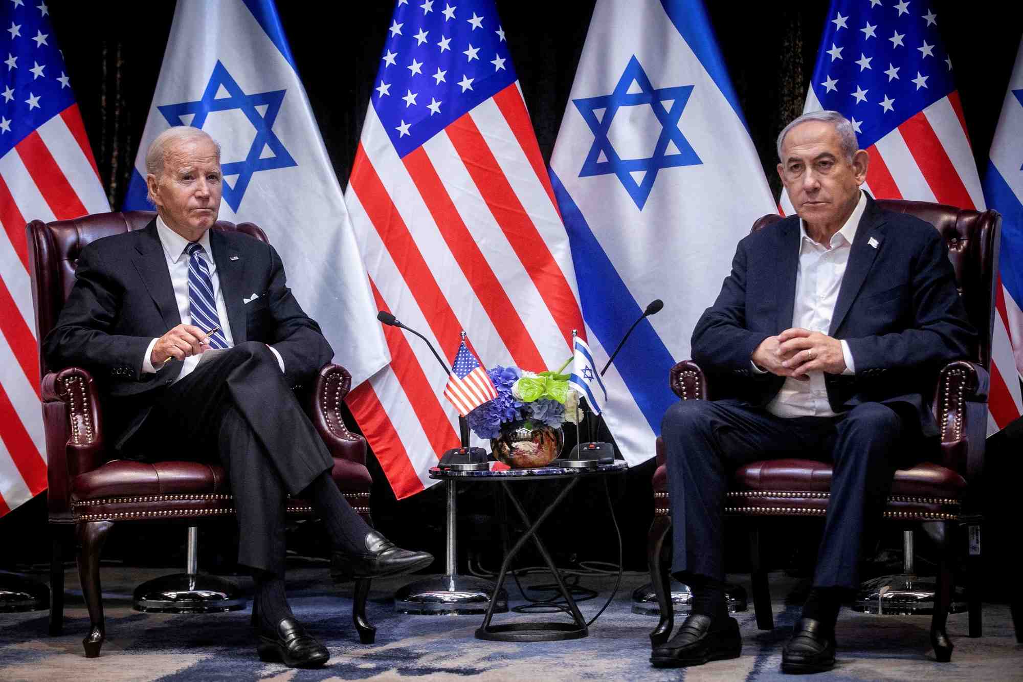 Le president americain, joe biden, et le premier ministre israelien, benjamin netanyahu, a tel aviv
